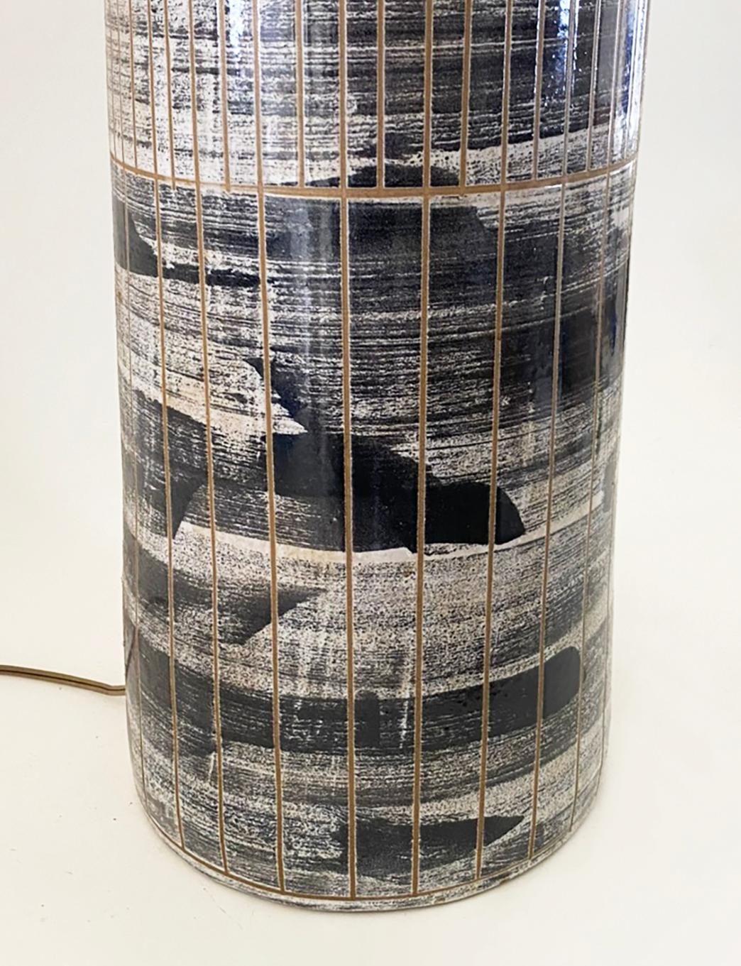 Large Ceramic Table Lamp by Gordon & Jane Martz for Marshall Studios For Sale 3