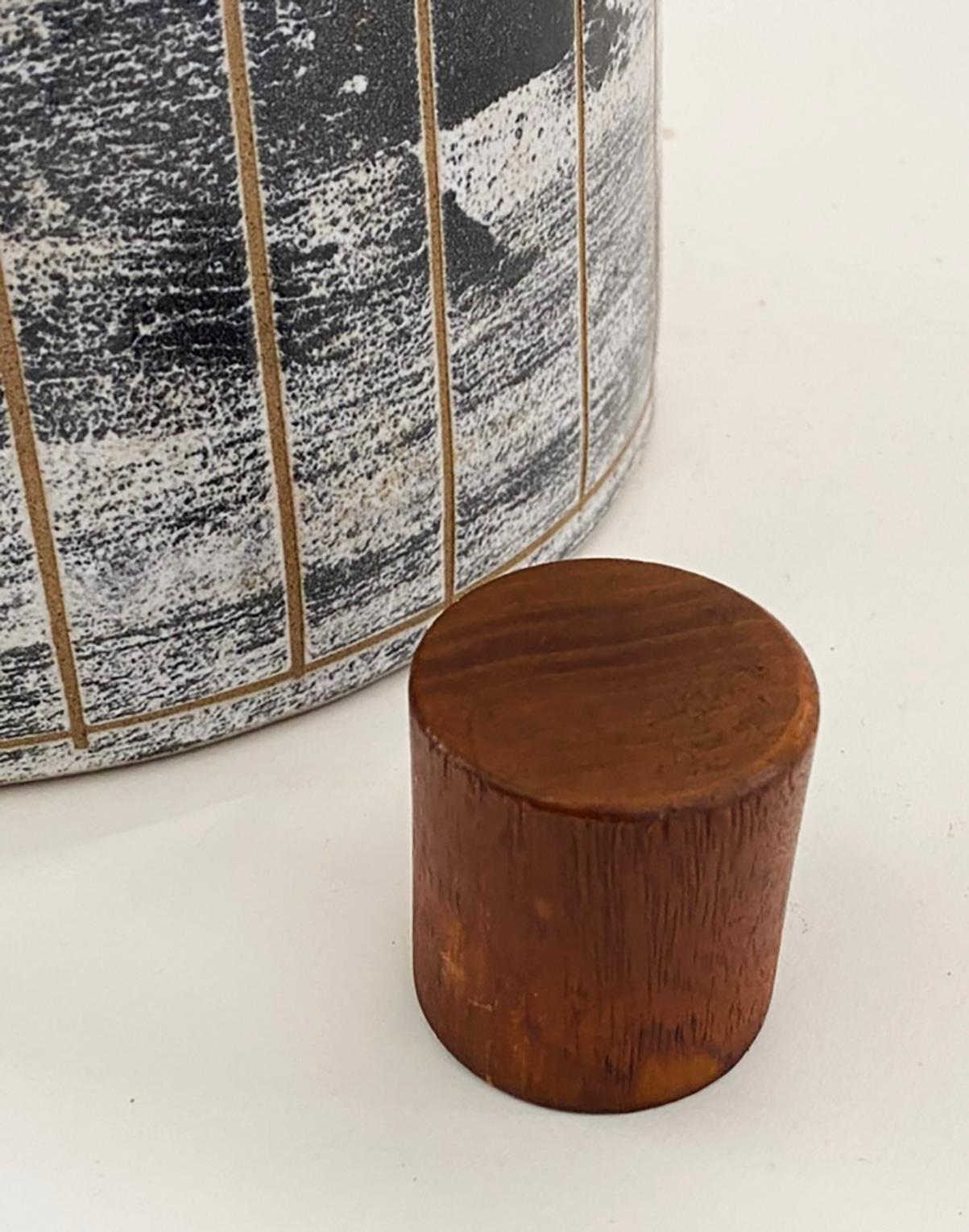 Wood Large Ceramic Table Lamp by Gordon & Jane Martz for Marshall Studios For Sale