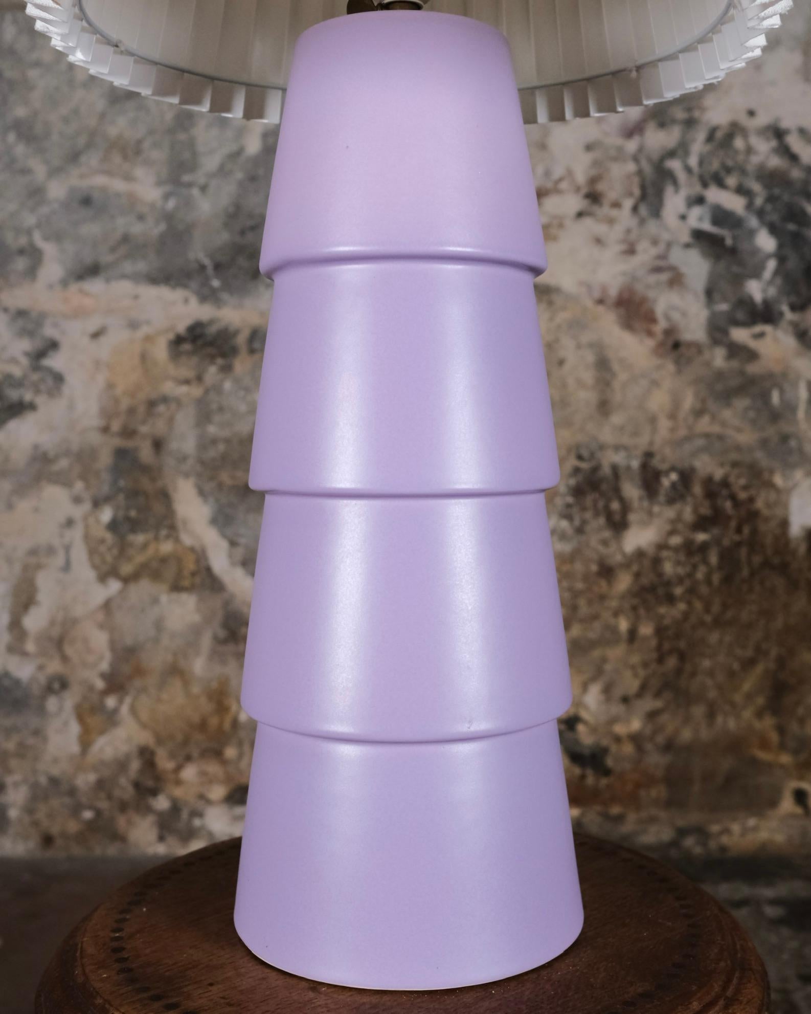 Gran lámpara de sobremesa de cerámica de Roche Bobois, Francia, años 80 Moderno en venta