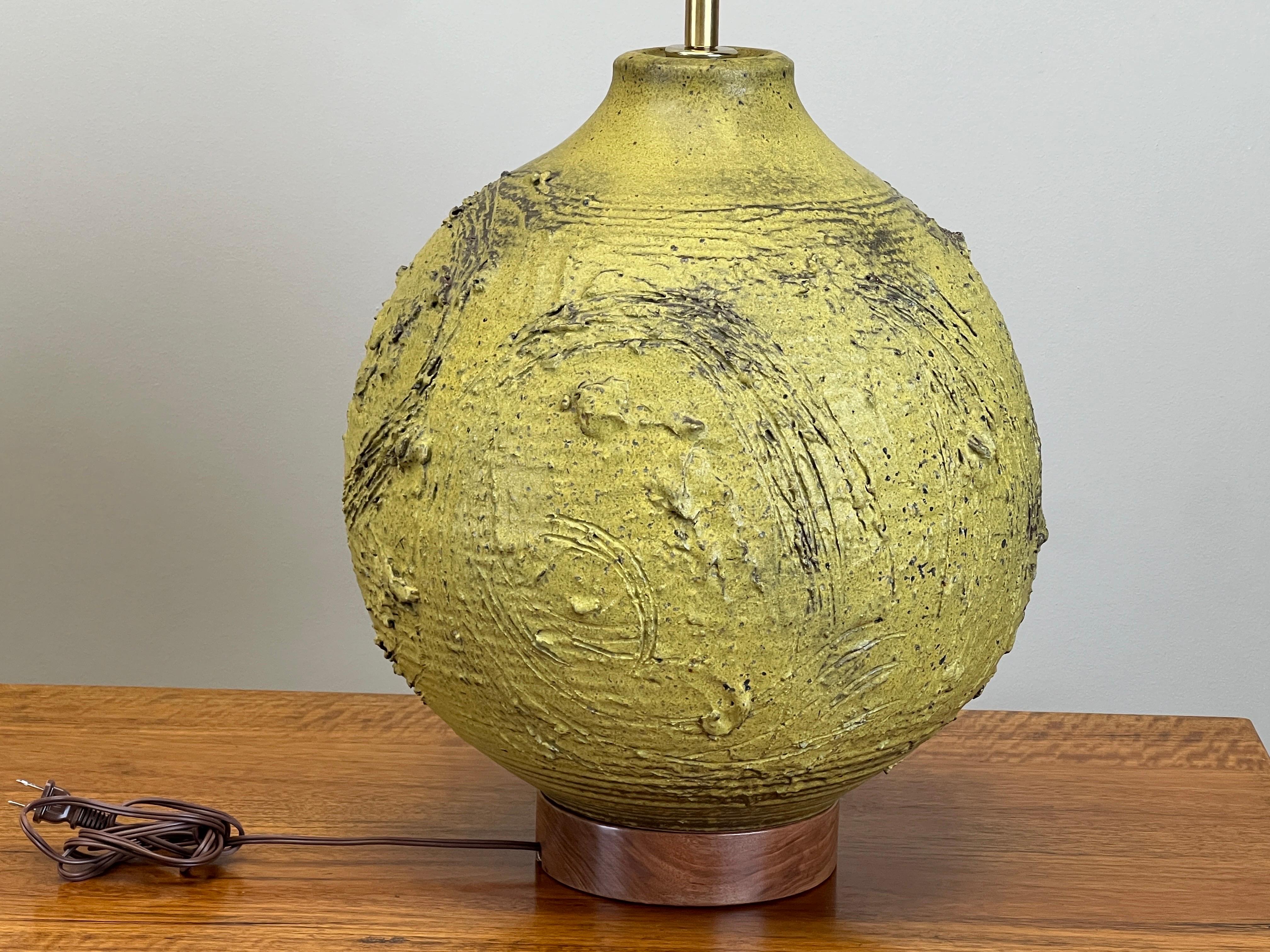 Large Ceramic Table Lamp by Tom McMillin For Sale 7