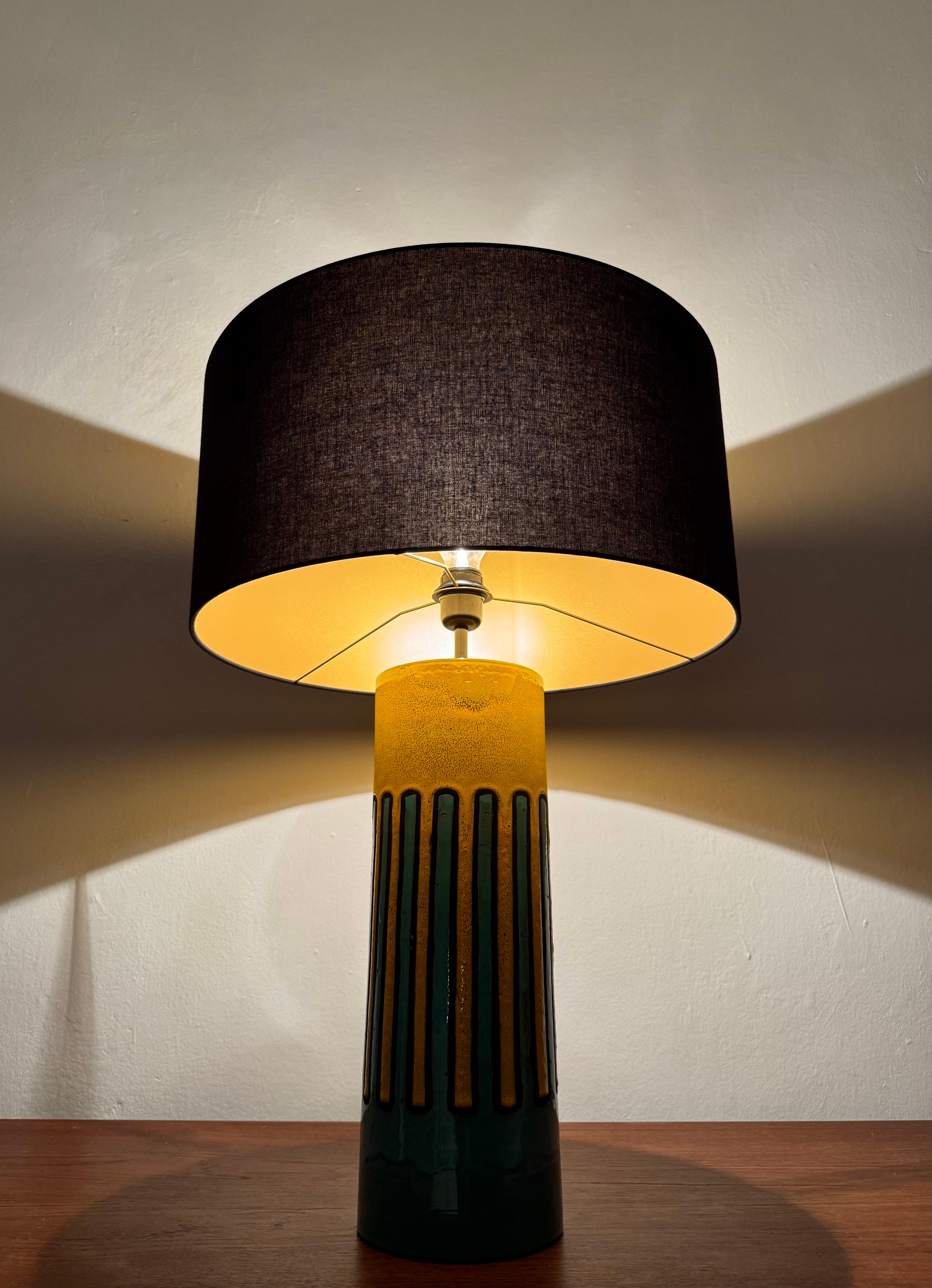 Lampada da tavolo grande in ceramica in vendita 3