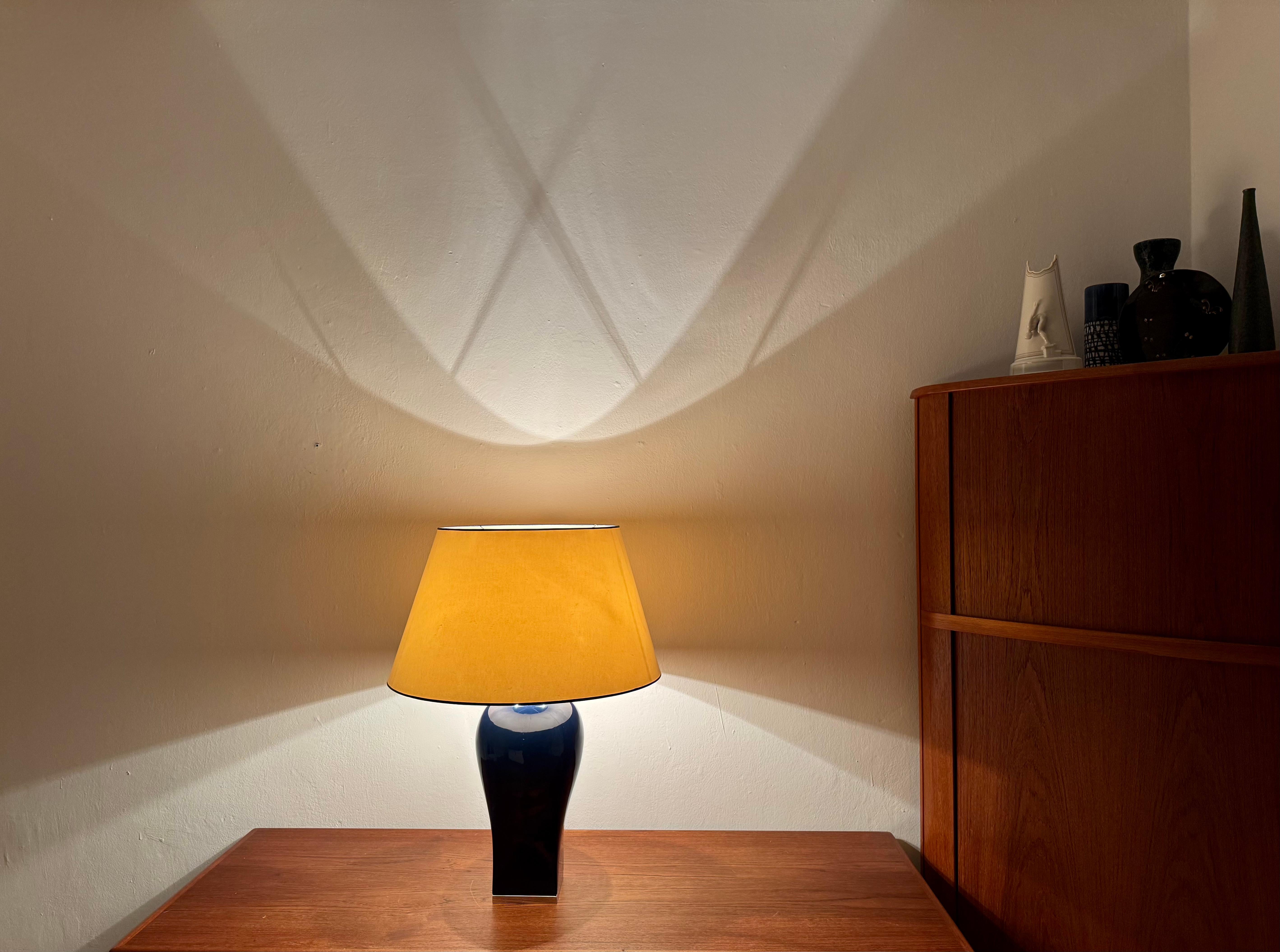 Grande lampe de table en céramique en vente 4