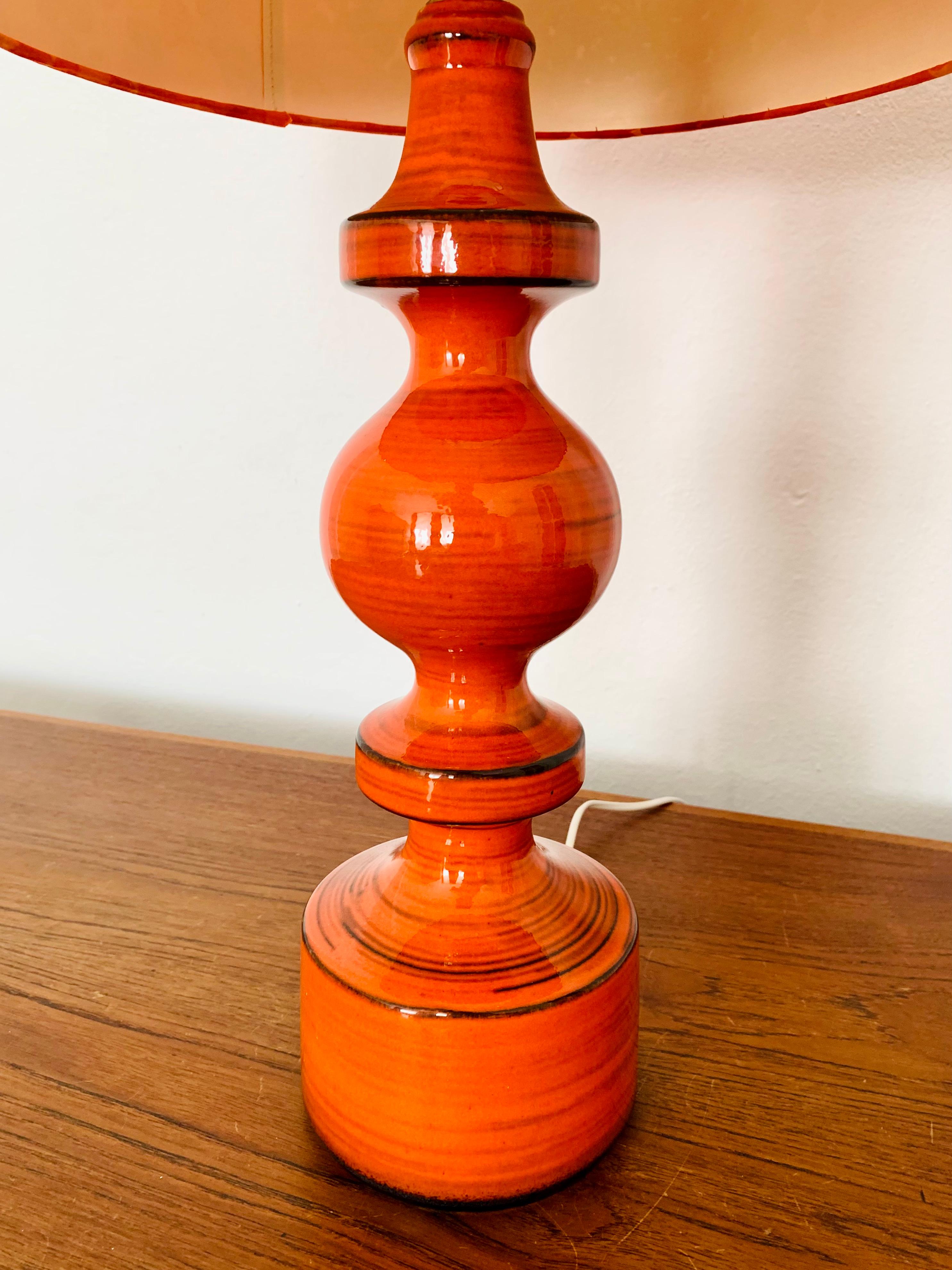 Milieu du XXe siècle Grande lampe de table en céramique en vente