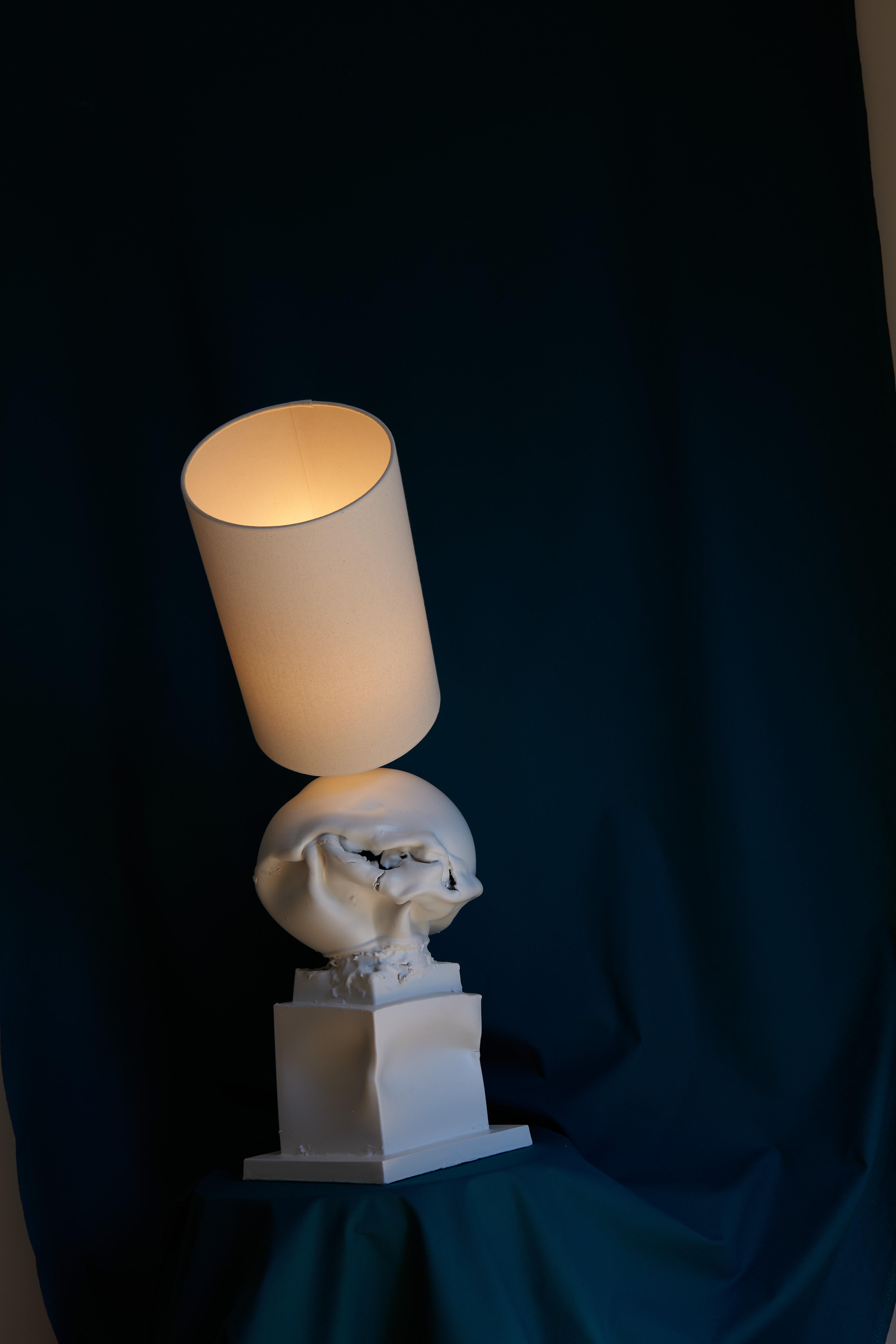 Lampada da tavolo grande in ceramica Nude Peach. Prodotto in Italia in vendita 2