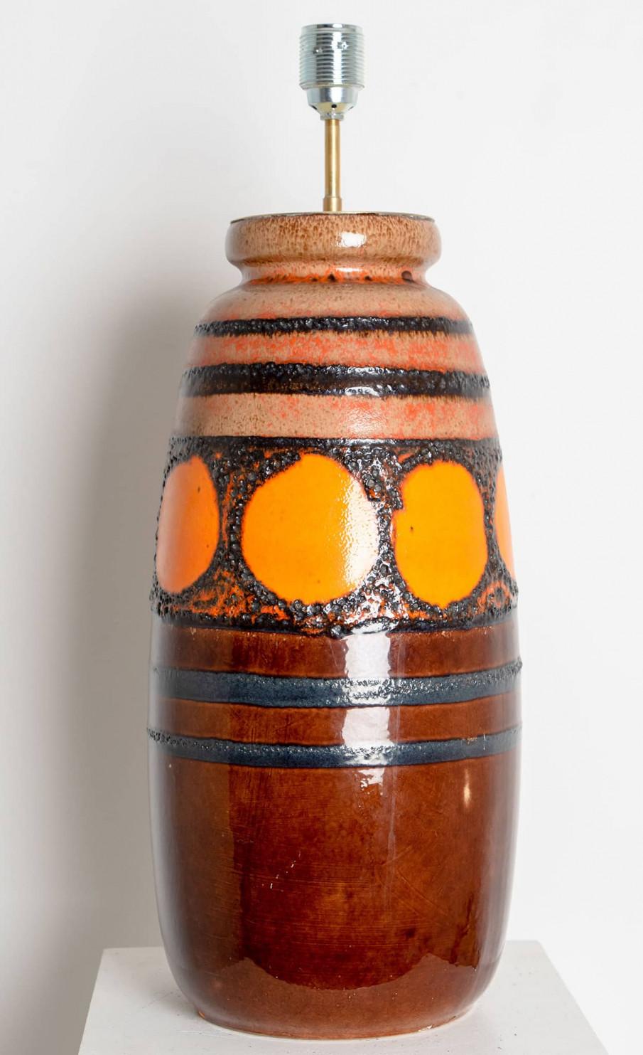 Metallo Grande lampada da tavolo in ceramica con paralume personalizzato di René Houben in vendita