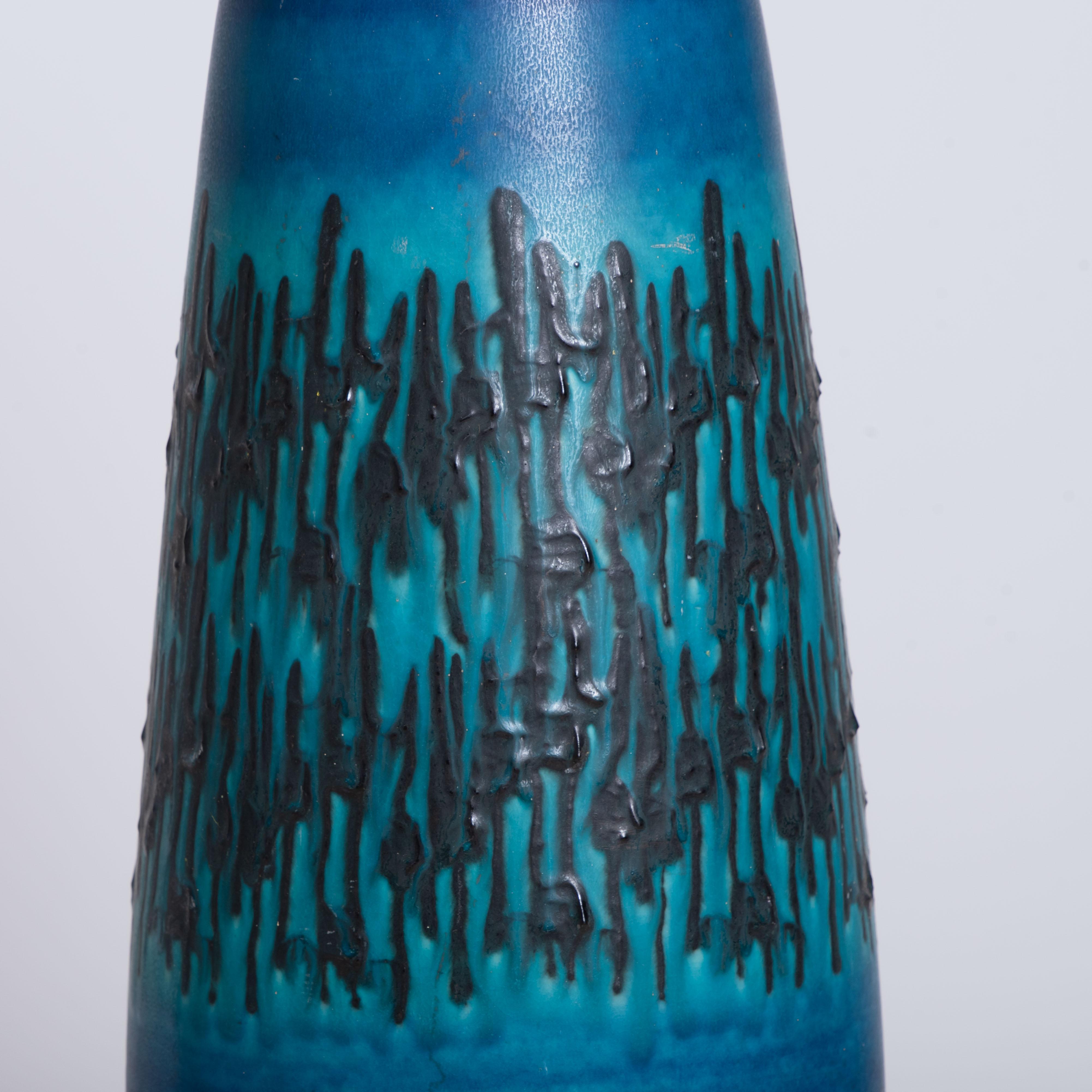 Grande lampada da tavolo in ceramica con paralume in seta nuova su misura René Houben, anni '60 In condizioni buone in vendita a Rijssen, NL