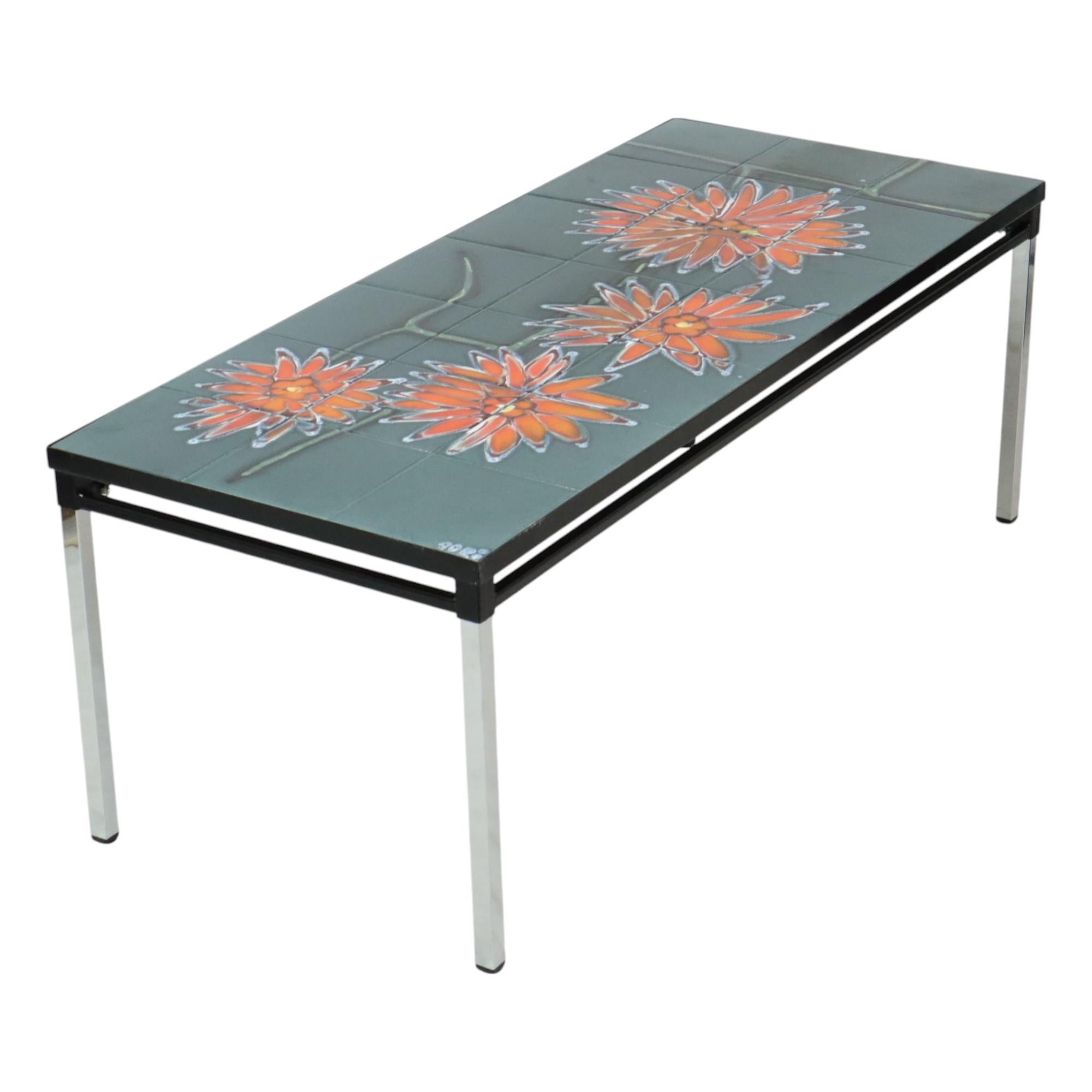 Großer Keramikfliesentisch Adri Belarti Orange Blumen abstrakt 109cm im Angebot 1