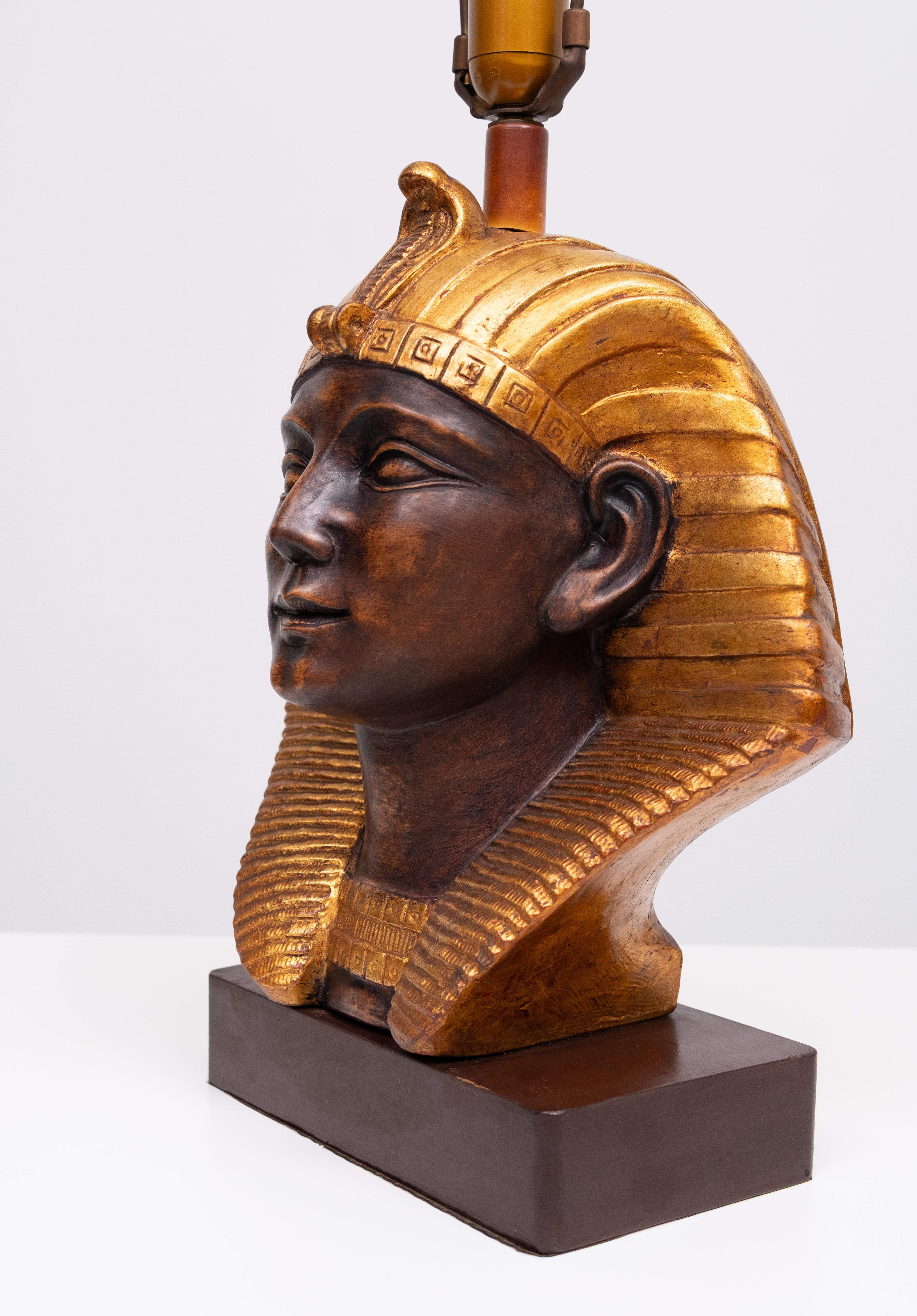 Großer keramischer Toetanchamon  Tischlampen 1970er Jahre im Angebot 3