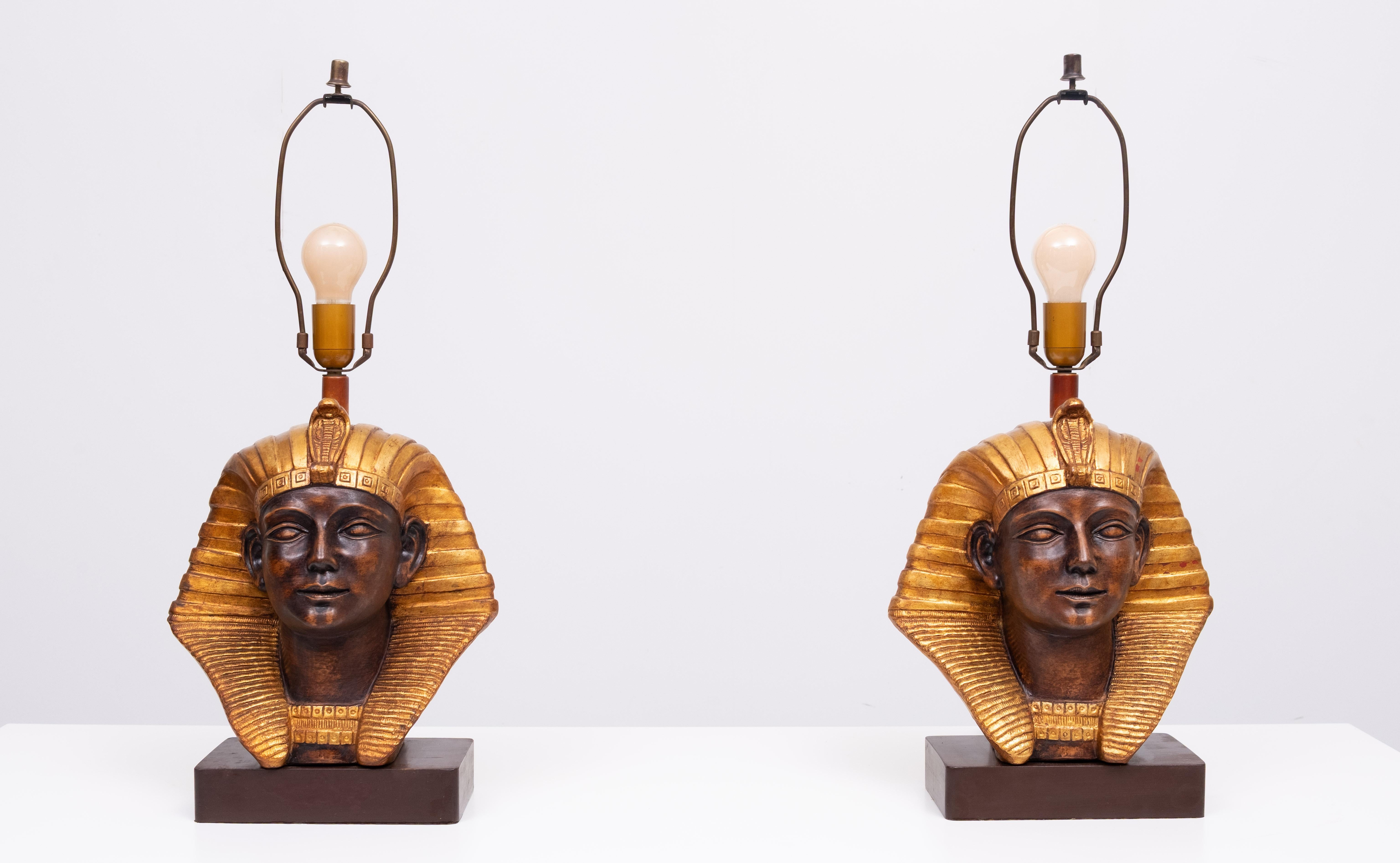 Großer keramischer Toetanchamon  Tischlampen 1970er Jahre im Angebot 9