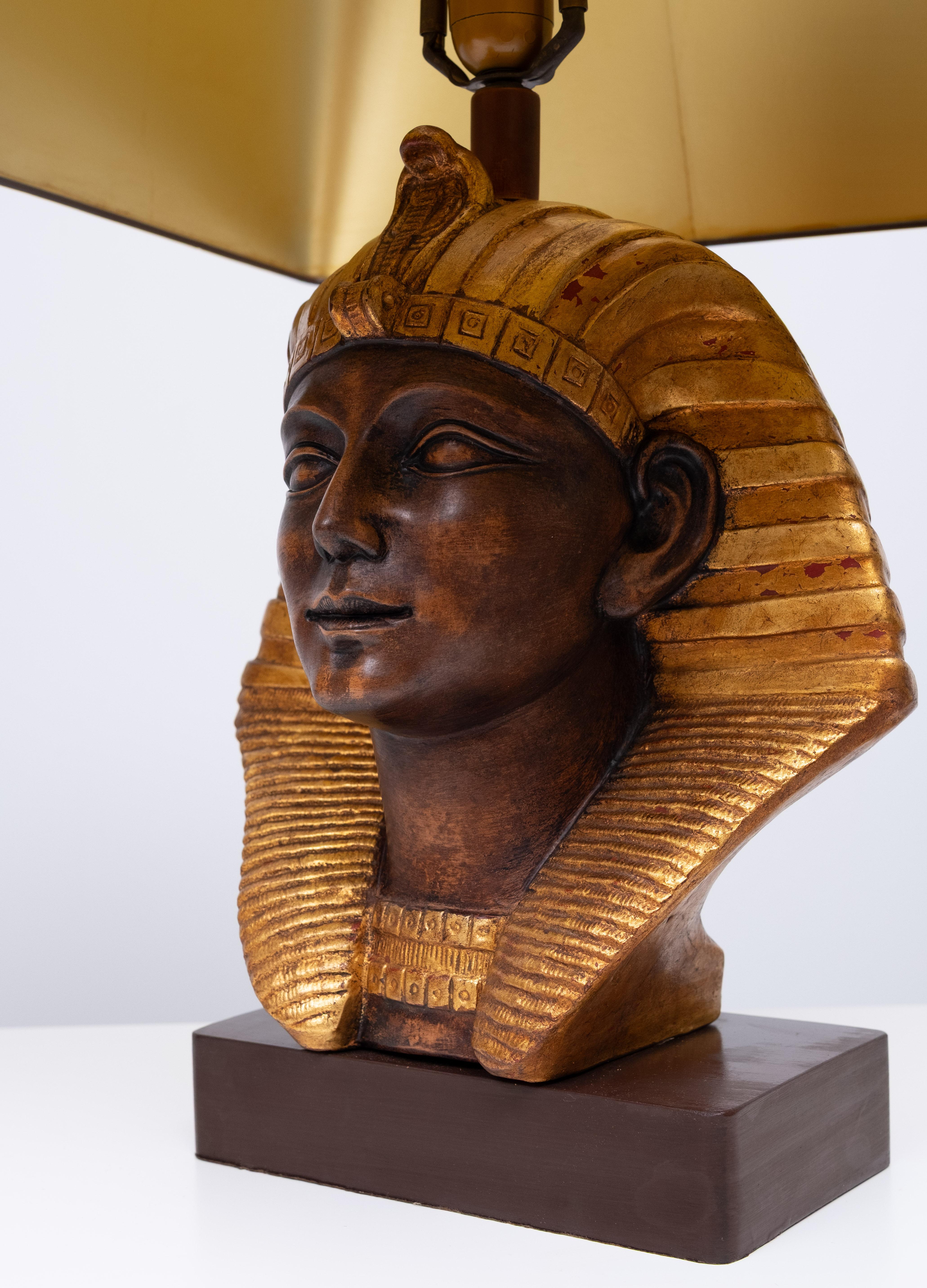 Großer keramischer Toetanchamon  Tischlampen 1970er Jahre im Angebot 1