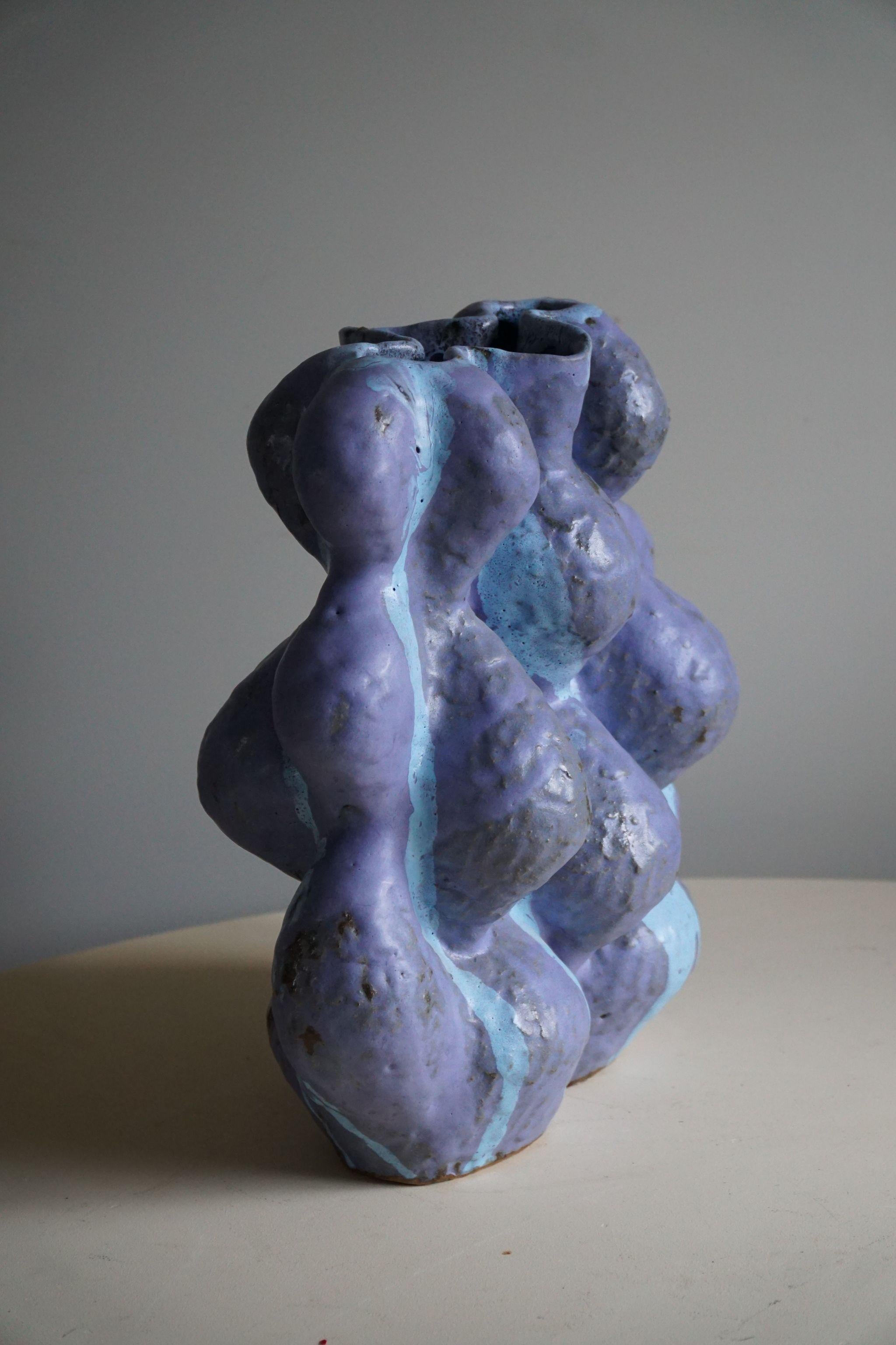 Grand vase en céramique de l'artiste danois Ole Victor, 2021 en vente 4