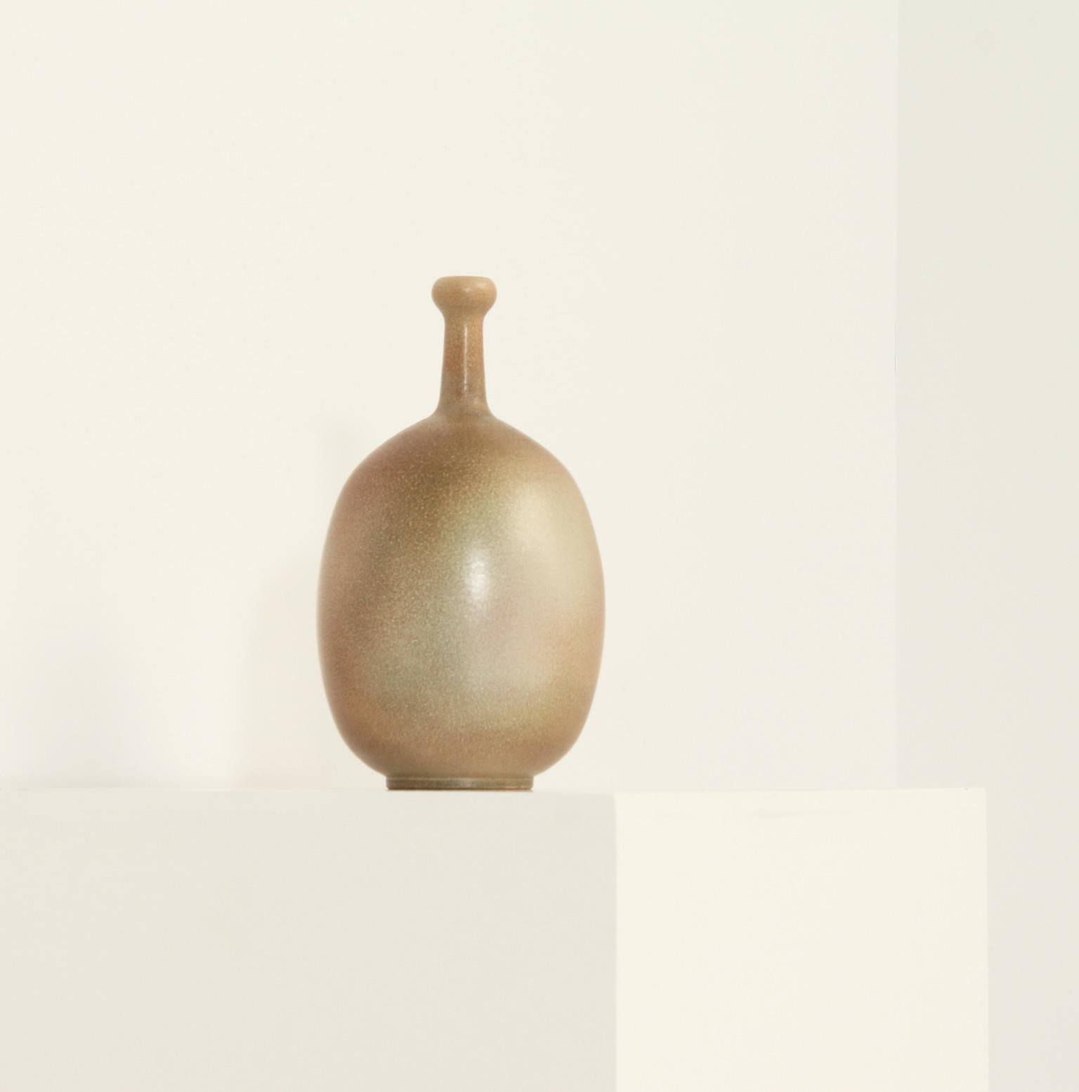 Gran jarrón de cerámica de Joan Serra, España, años 60 en venta 4
