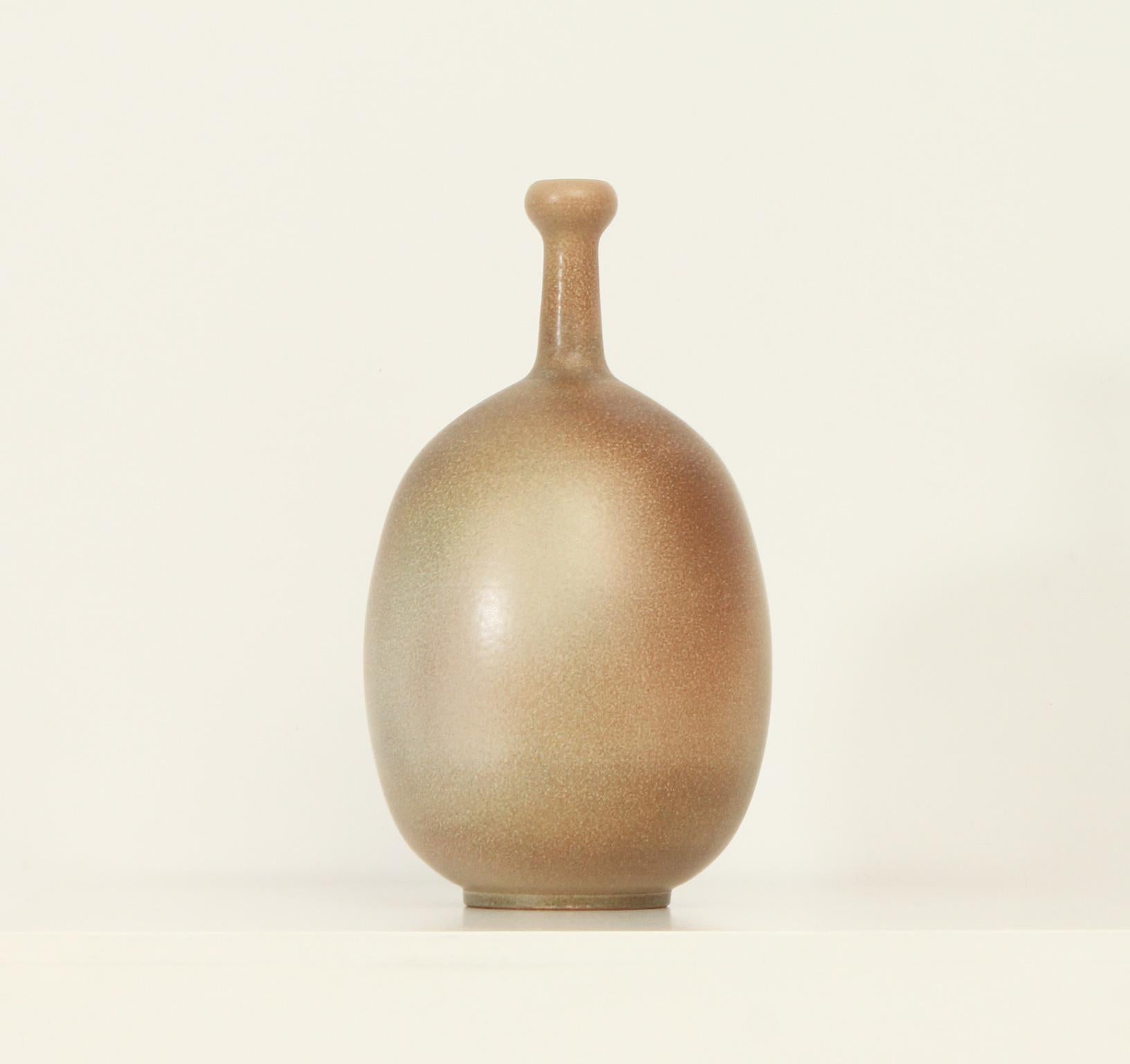 Gran jarrón de cerámica de Joan Serra, España, años 60 mediados del siglo XX en venta