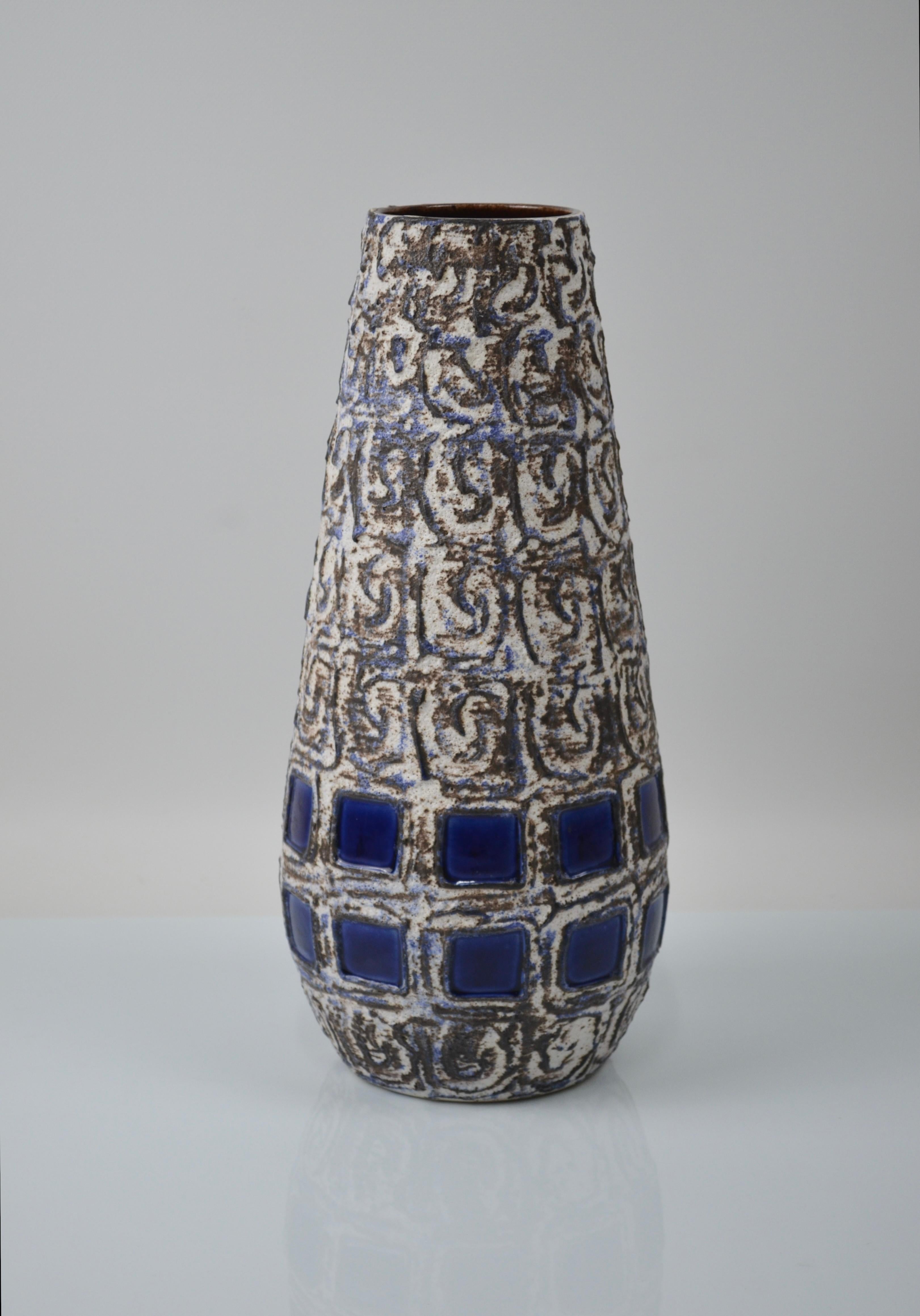 Superb large ceramic vase 