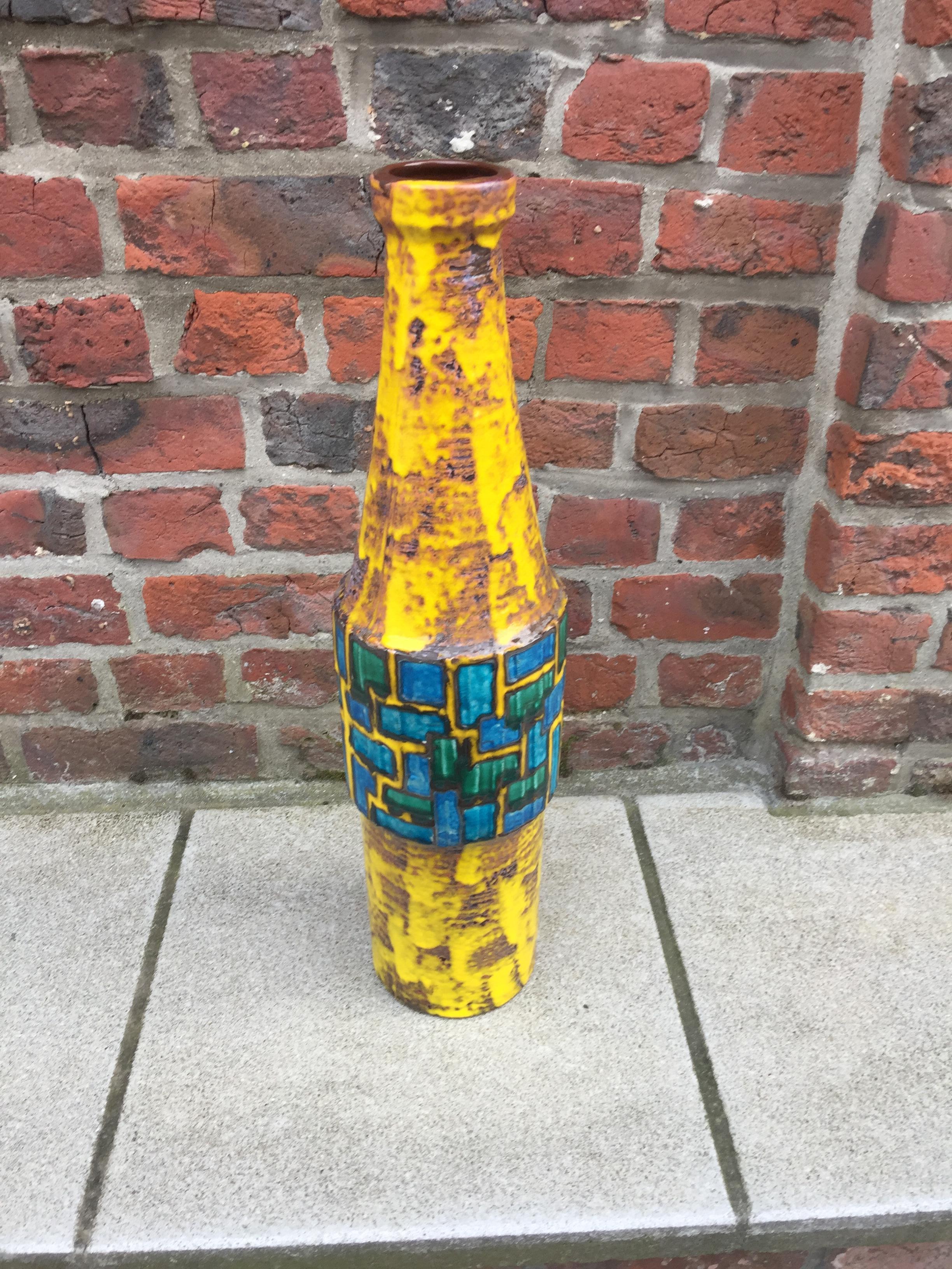 Large ceramic vase circa 1950-1960. Measures: Height: 58 Cm.