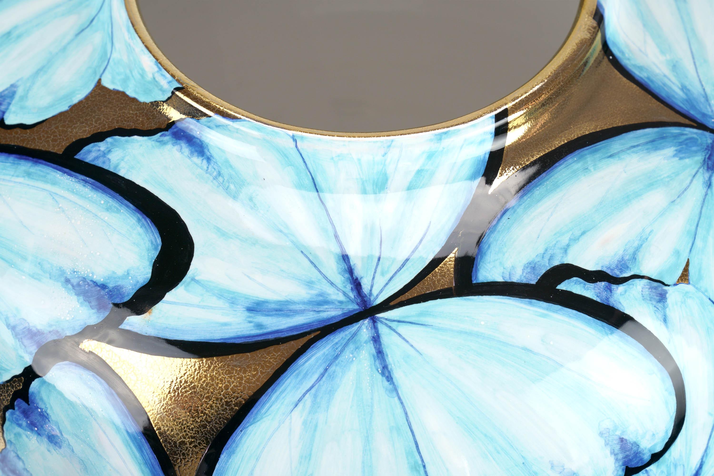 Grand vase en céramique bleu clair peint à la main, Lustre en or 24 carats, Italie en vente 8