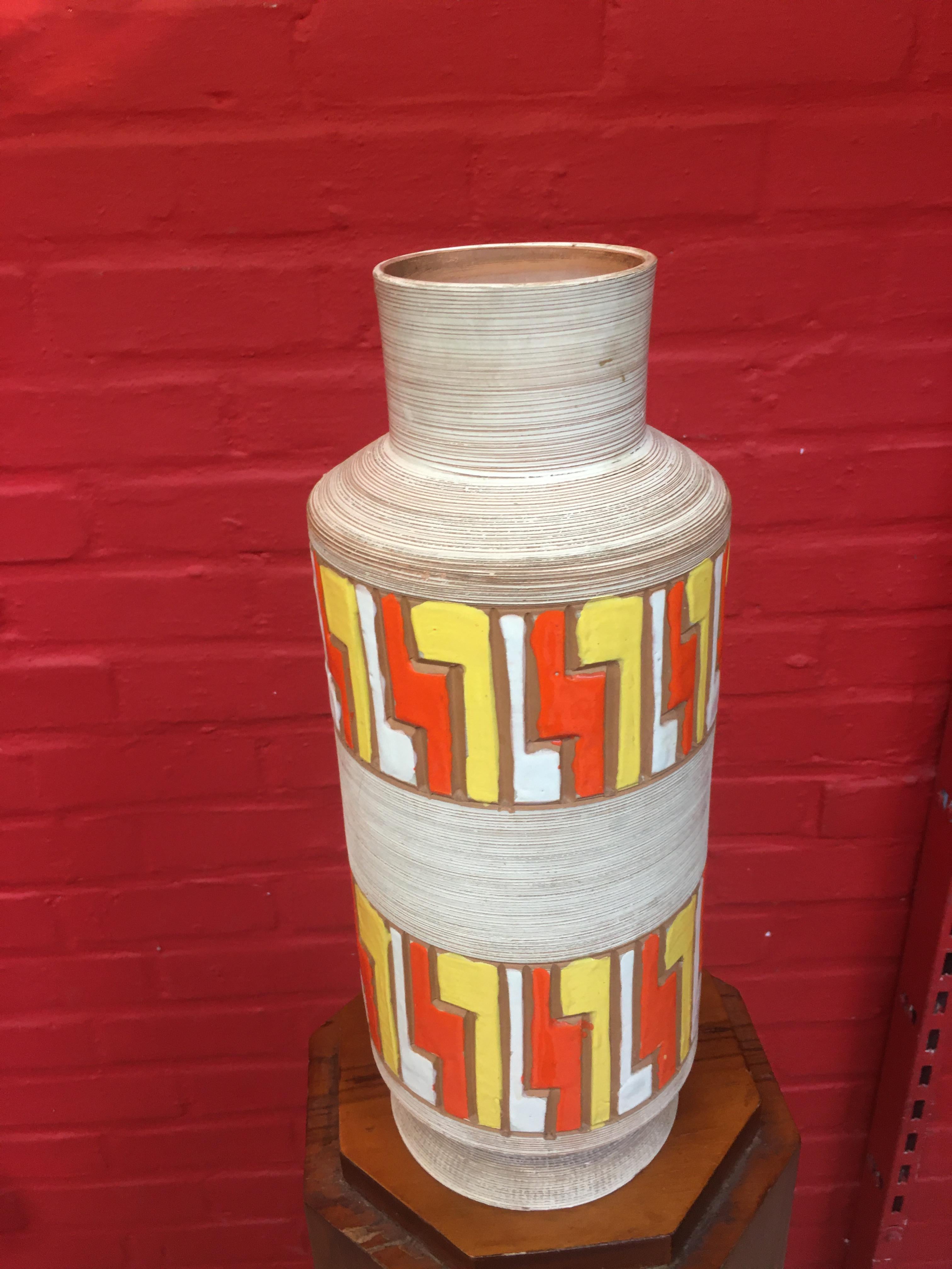 Milieu du XXe siècle Grand vase en céramique, Italie vers 1950 en vente