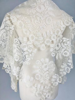 Large ceremonial tulle fichu embroidered scarf - France Circa 1830