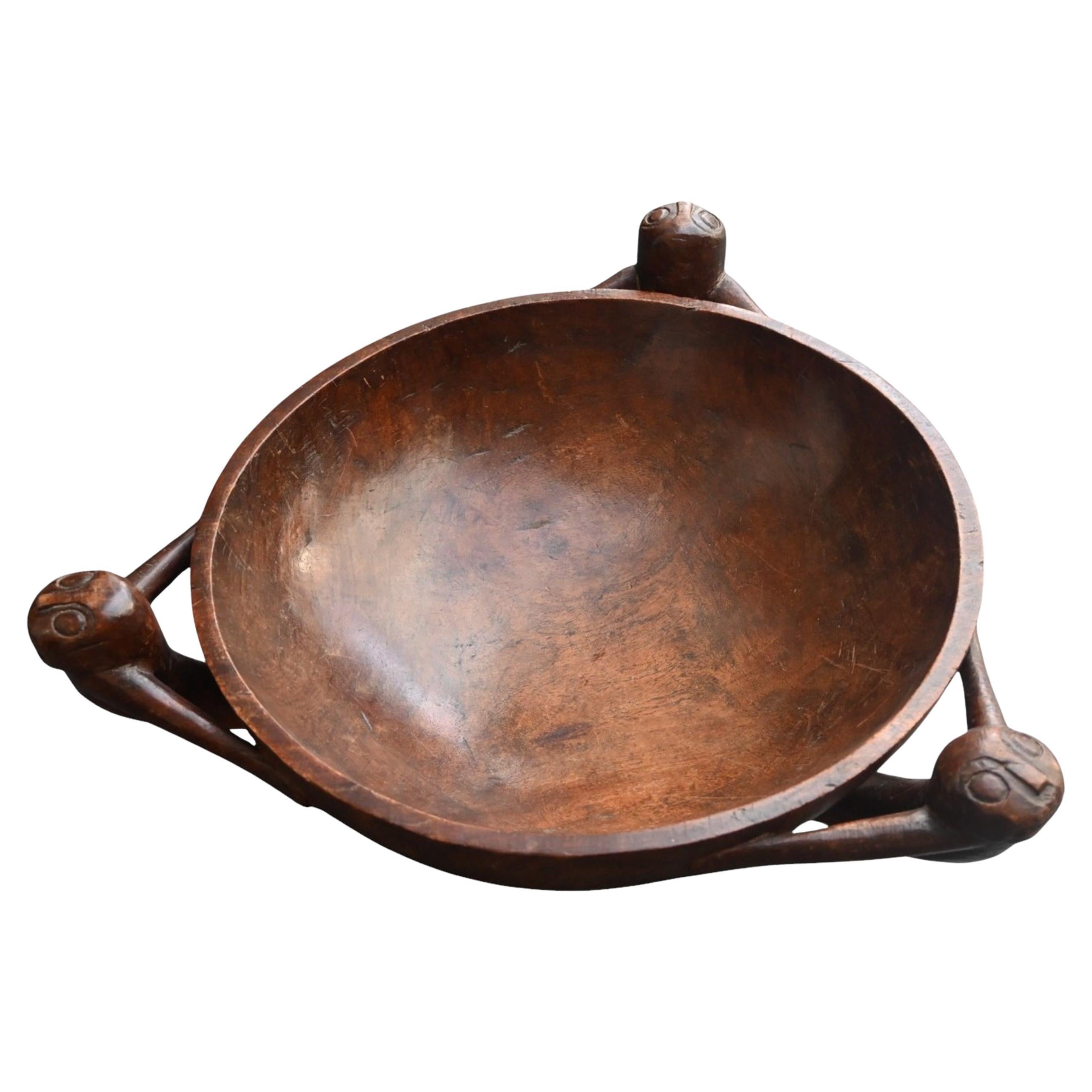 Large Ceremonial Wooden Bowl – Admiralty Islands, Papua New Guinea