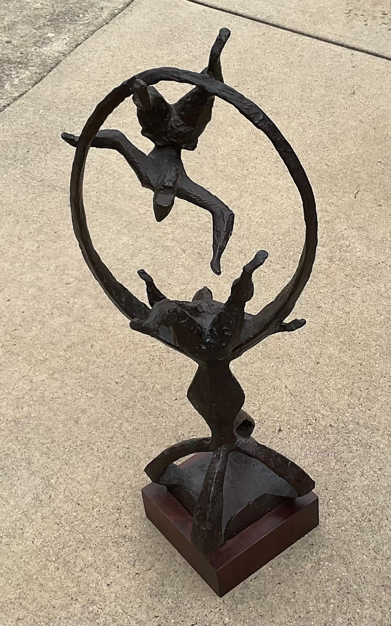 GRANDE Scultura in bronzo di Chaim Gross, grande acrobata, firmata e datata 1964 in vendita 3