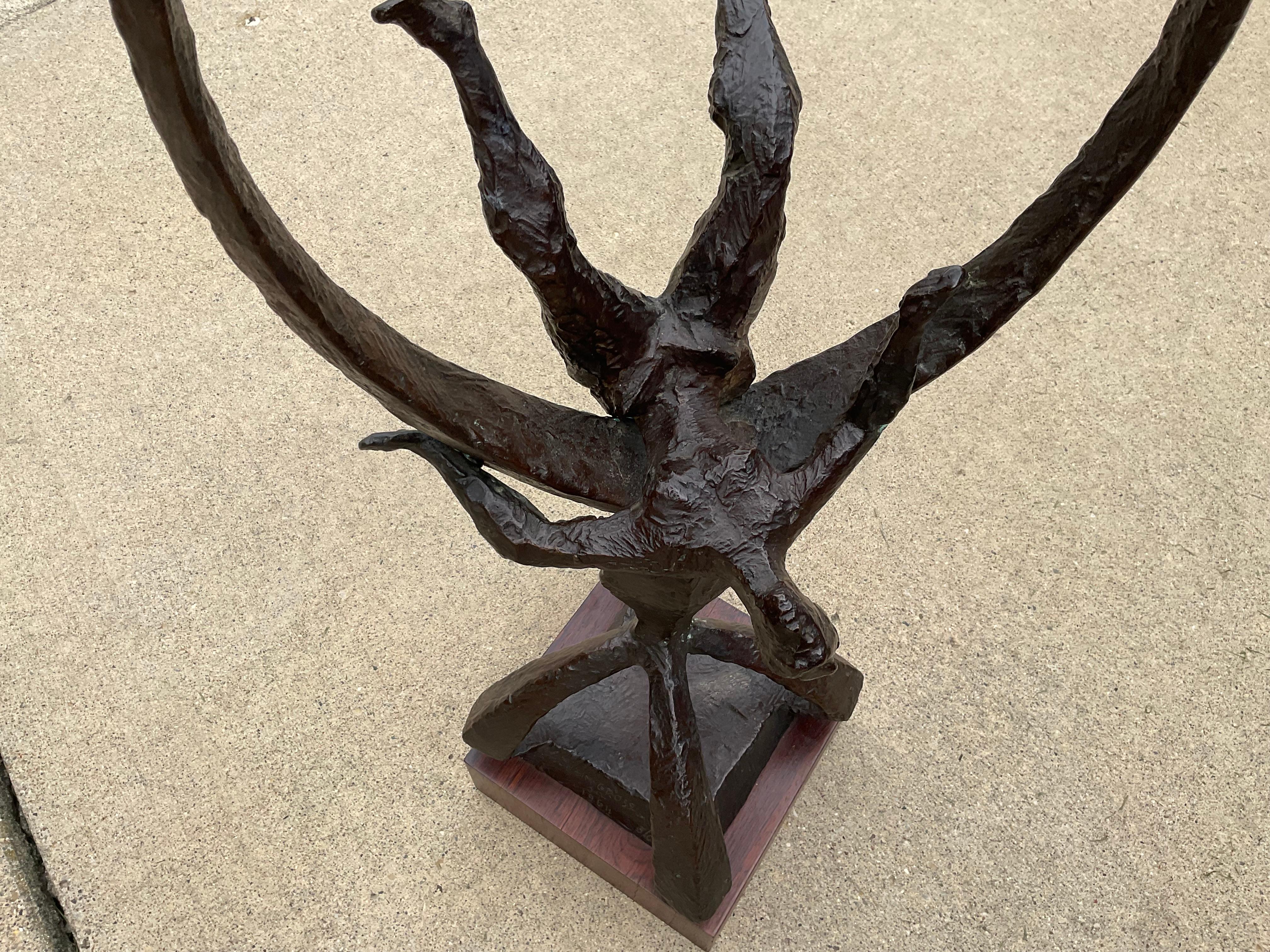 Bronzo GRANDE Scultura in bronzo di Chaim Gross, grande acrobata, firmata e datata 1964 in vendita