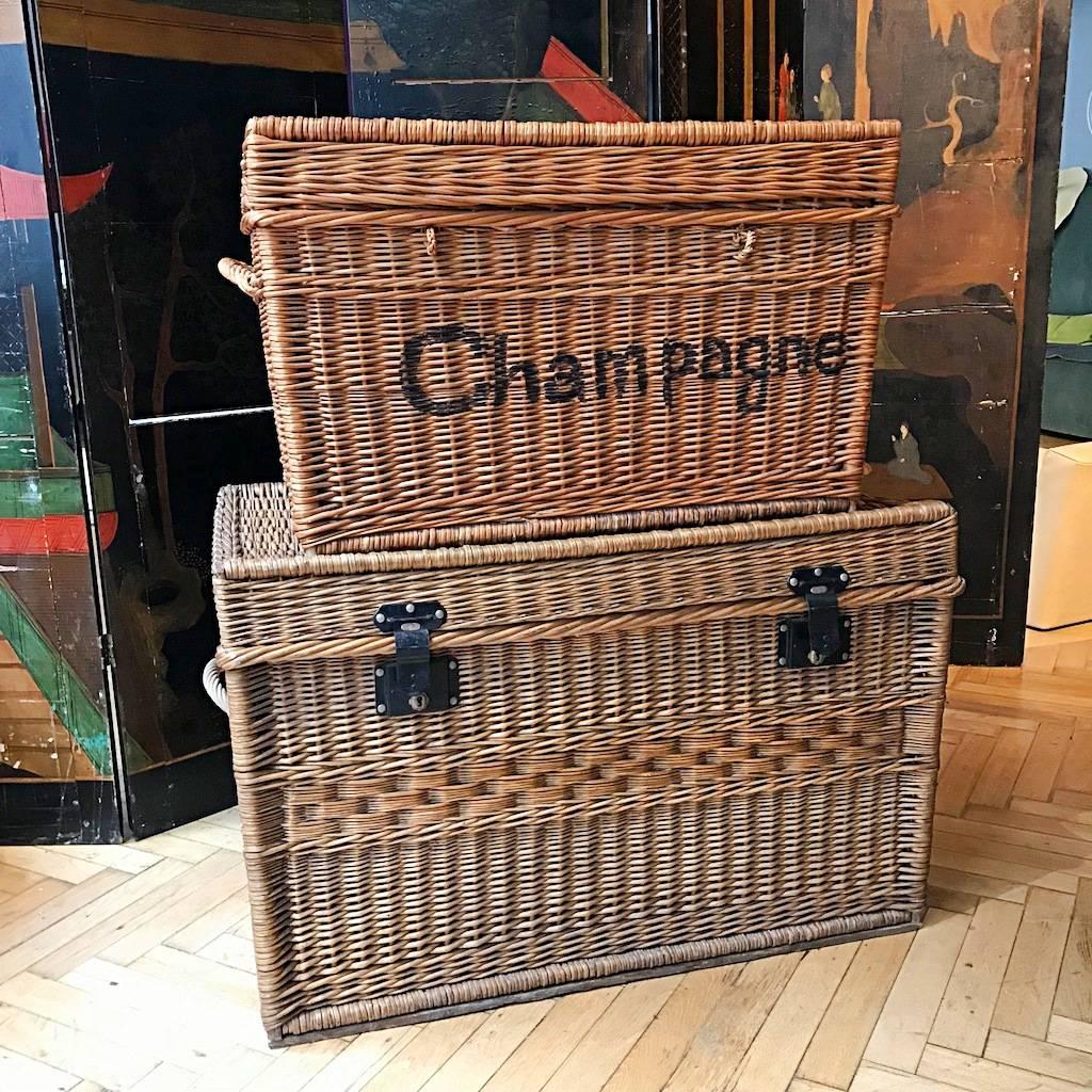 Large Champagne Wicker Basket Trunk, 1930s, France 4