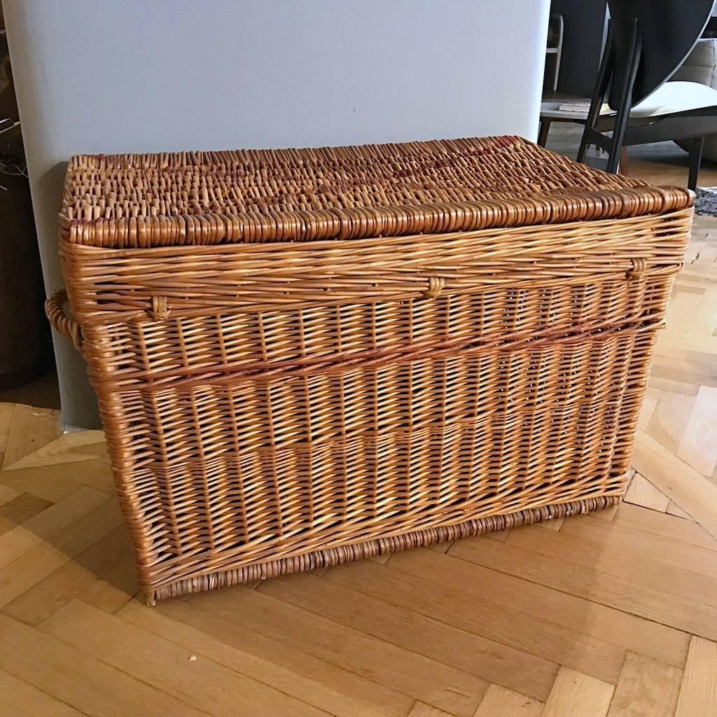 French Large Champagne Wicker Basket Trunk, 1930s, France