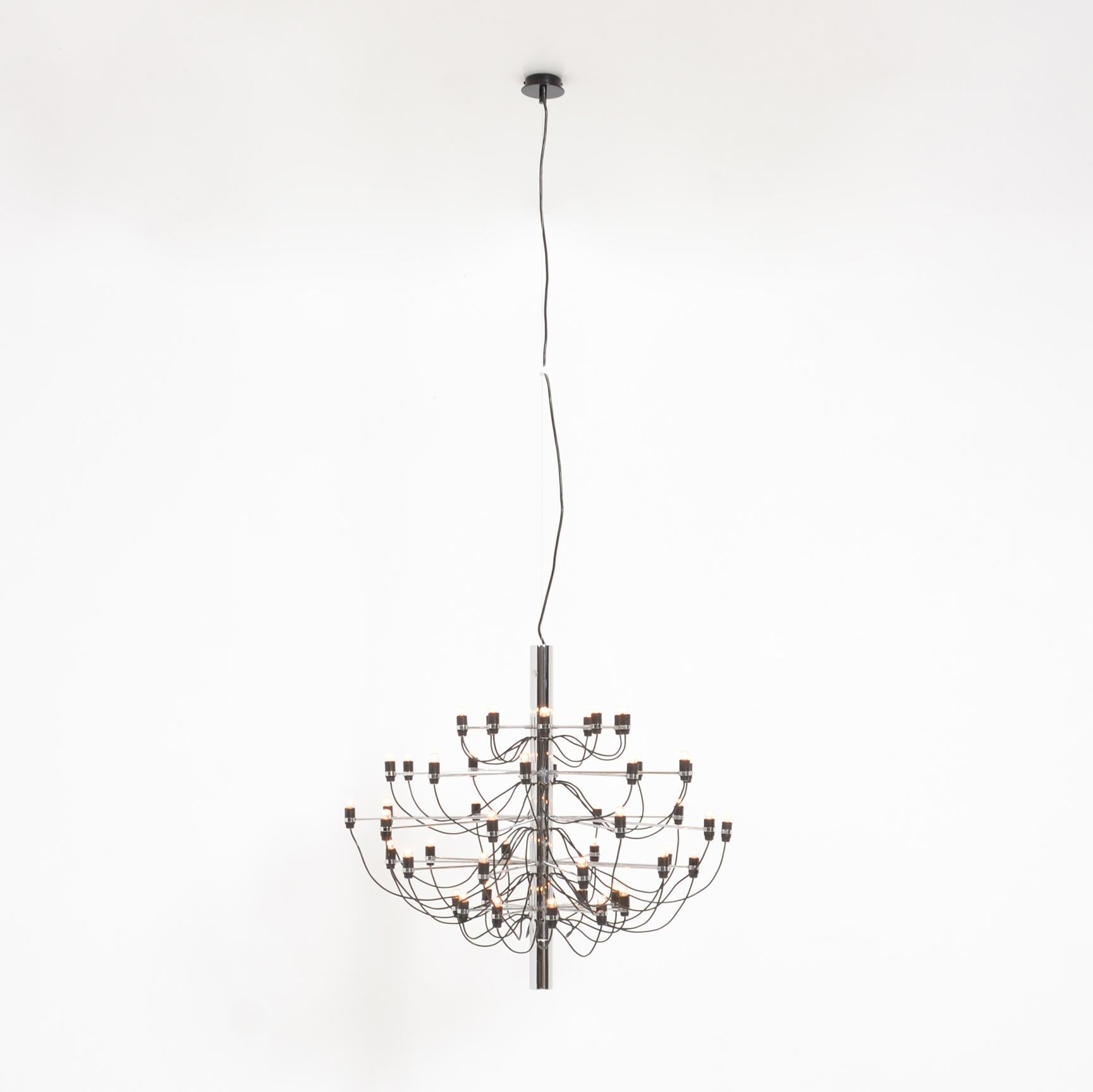 Mid-Century Modern Large Chandelier 2097/50 by Gino Sarfatti for Arteluce For Sale