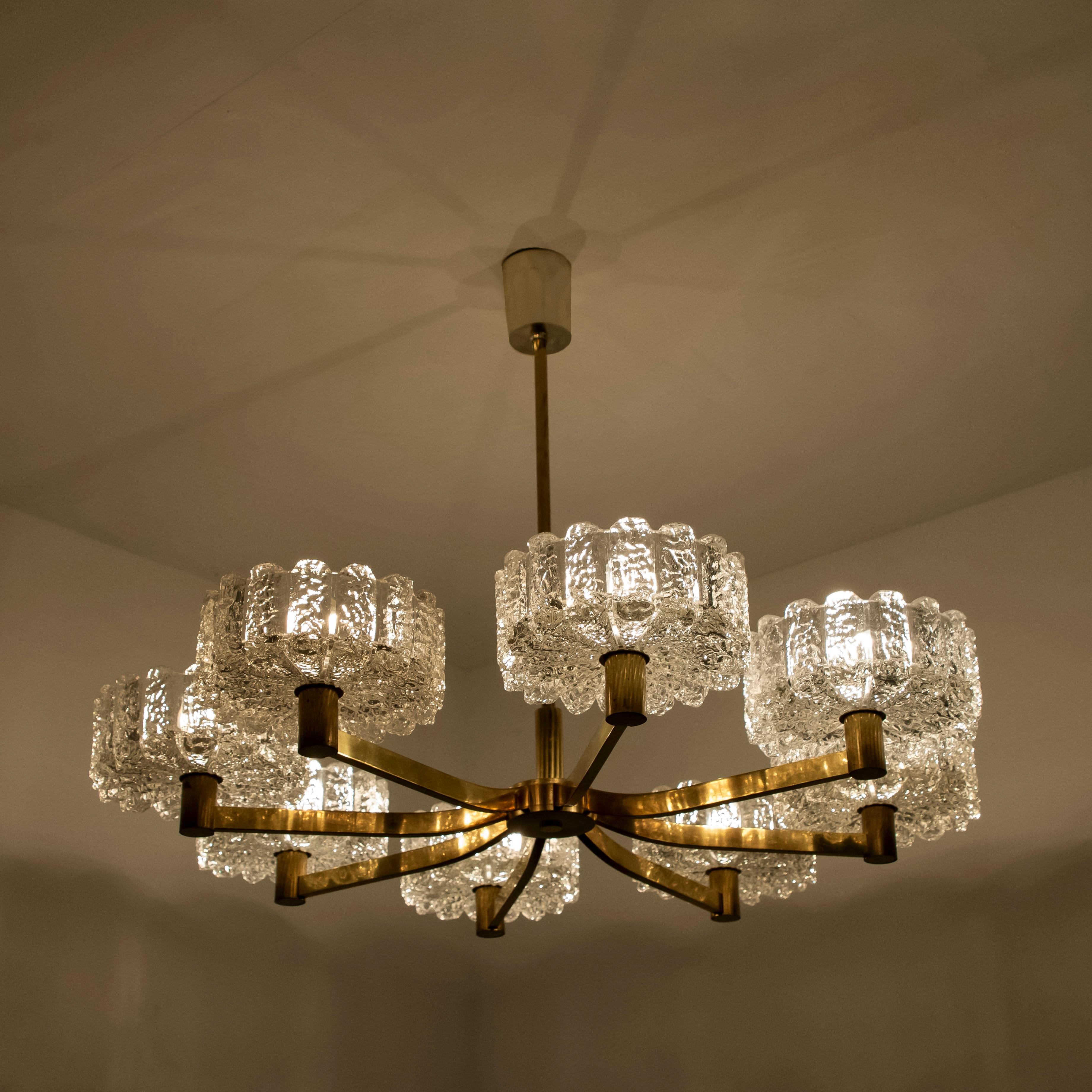 Large Chandelier 8 Icicle Glass Shades and Brass, Doria, circa 1960s 8
