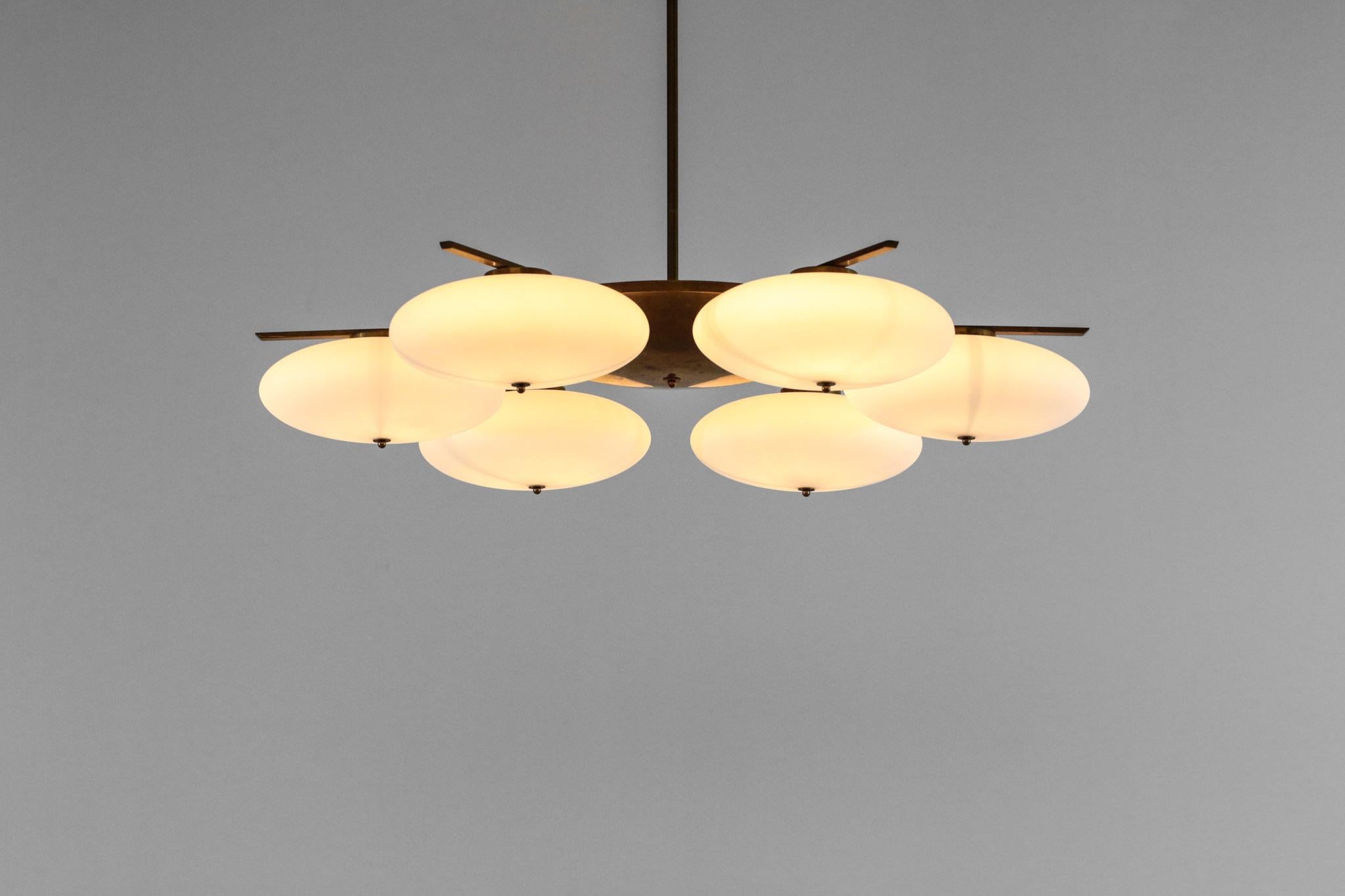 Large Chandelier Angelo Lelli Style, 6 Opaline Glass Flush Mount In New Condition In Ternay, Auvergne-Rhône-Alpes