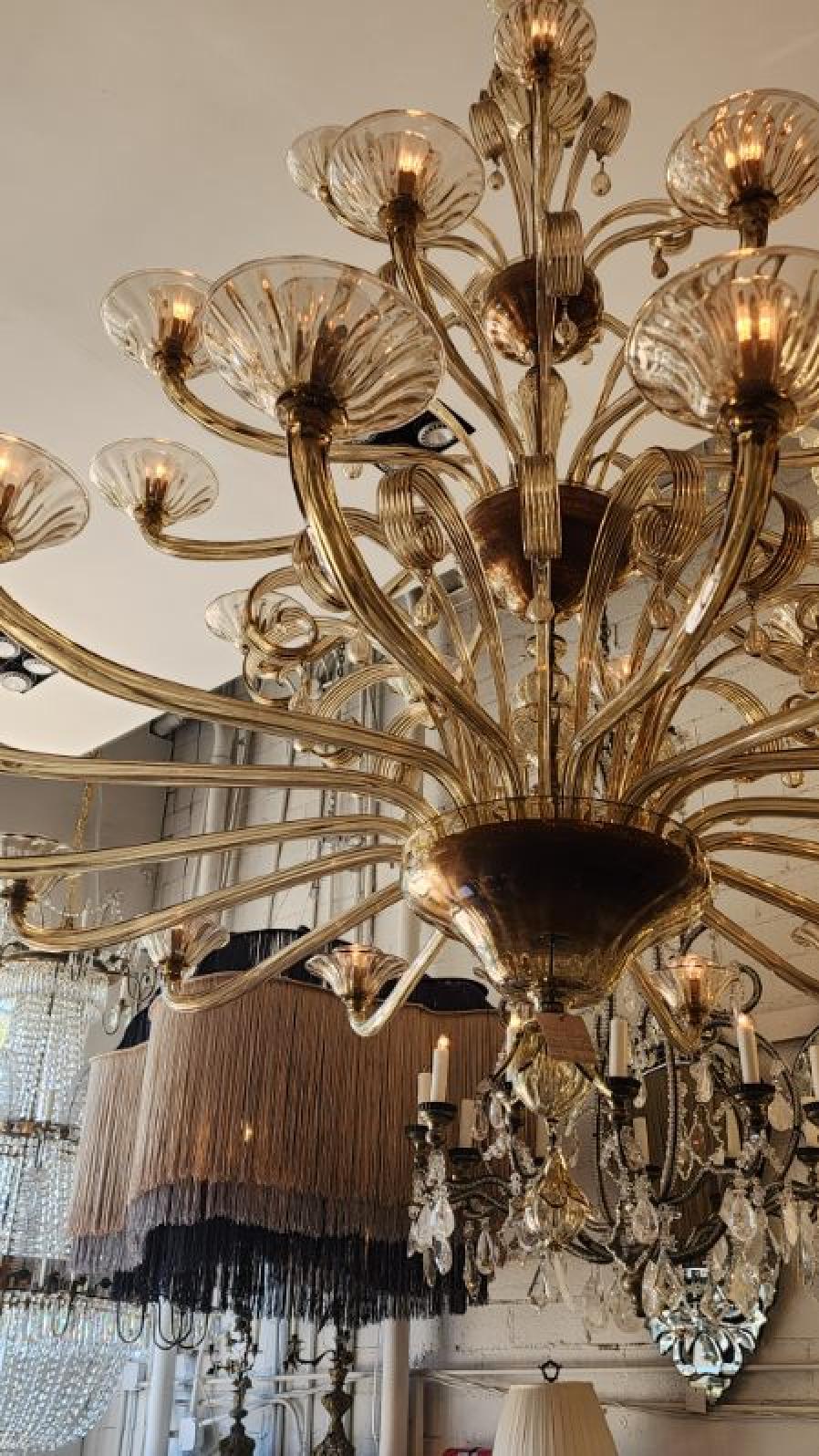 Grande lampadario in vetro veneziano in stile Barovier&Toso in vendita 1