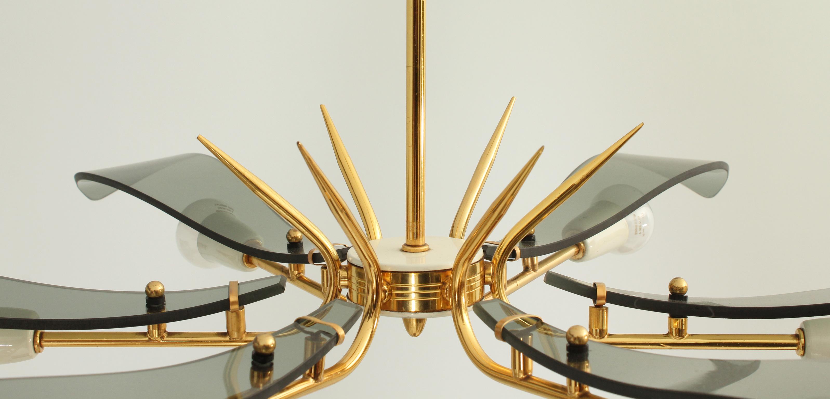 Mid-20th Century Large Chandelier attributed to Fontana Arte, Italy, 1950's For Sale