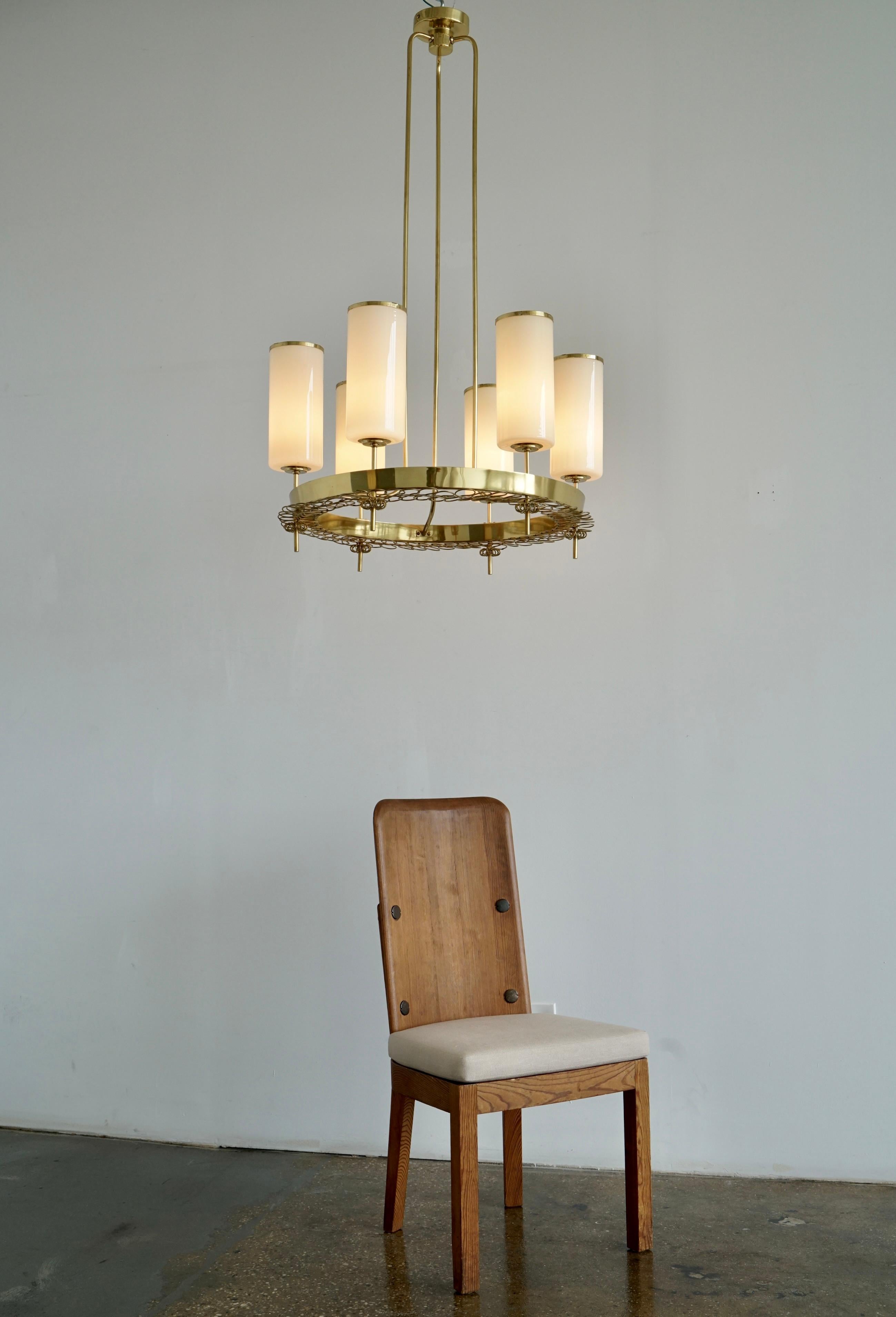 Finlandese Grande lampadario di Paavo Tynell per Taito in vendita