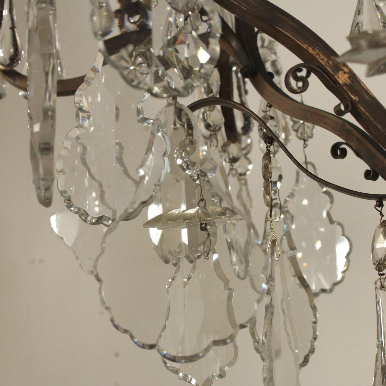 Large Chandelier Crystal Pendants Italy, Early 1900s In Fair Condition In Milano, IT