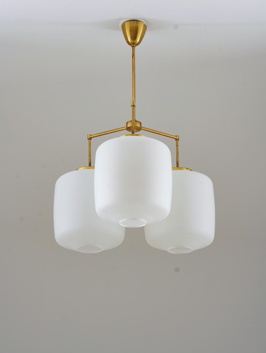Mid-Century Modern Large Chandelier in Brass and Opaline Glass by Høvik Lys, Norway For Sale