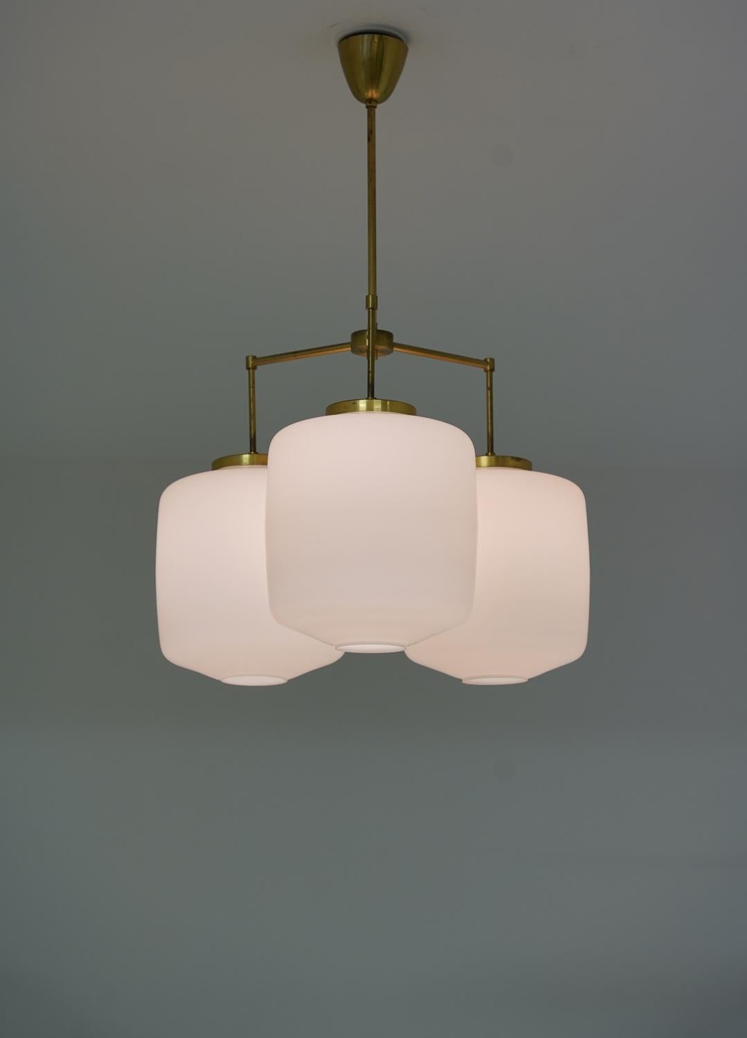 Large Chandelier in Brass and Opaline Glass by Høvik Lys, Norway For Sale 2