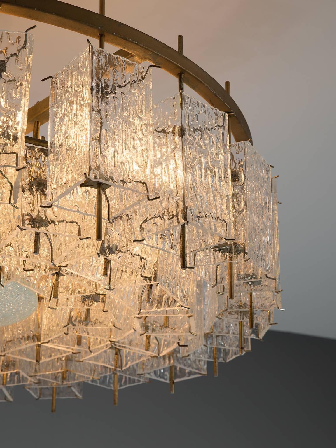 Mid-Century Modern Large Chandelier in Brass and Structured Glass