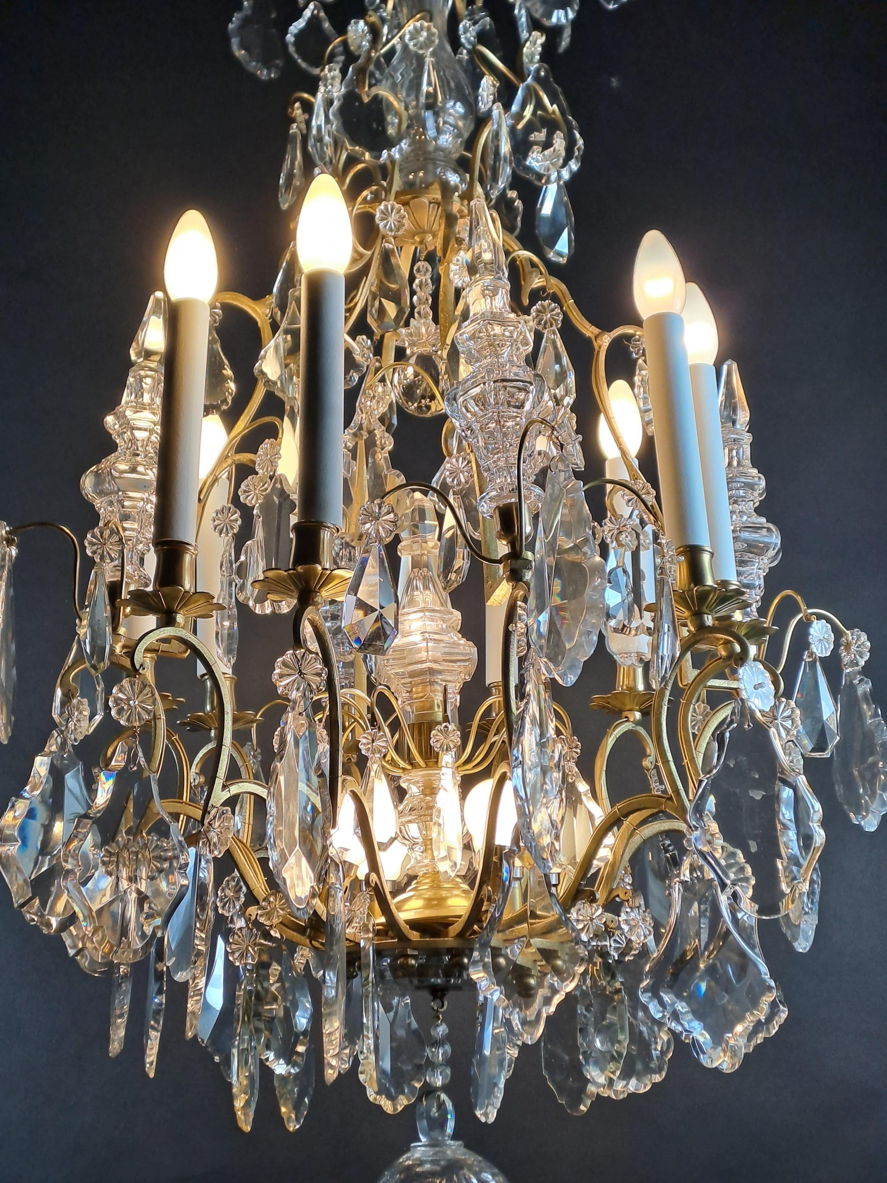 Large Chandelier In Gilt Bronze And Baccarat Crystal For Sale 2