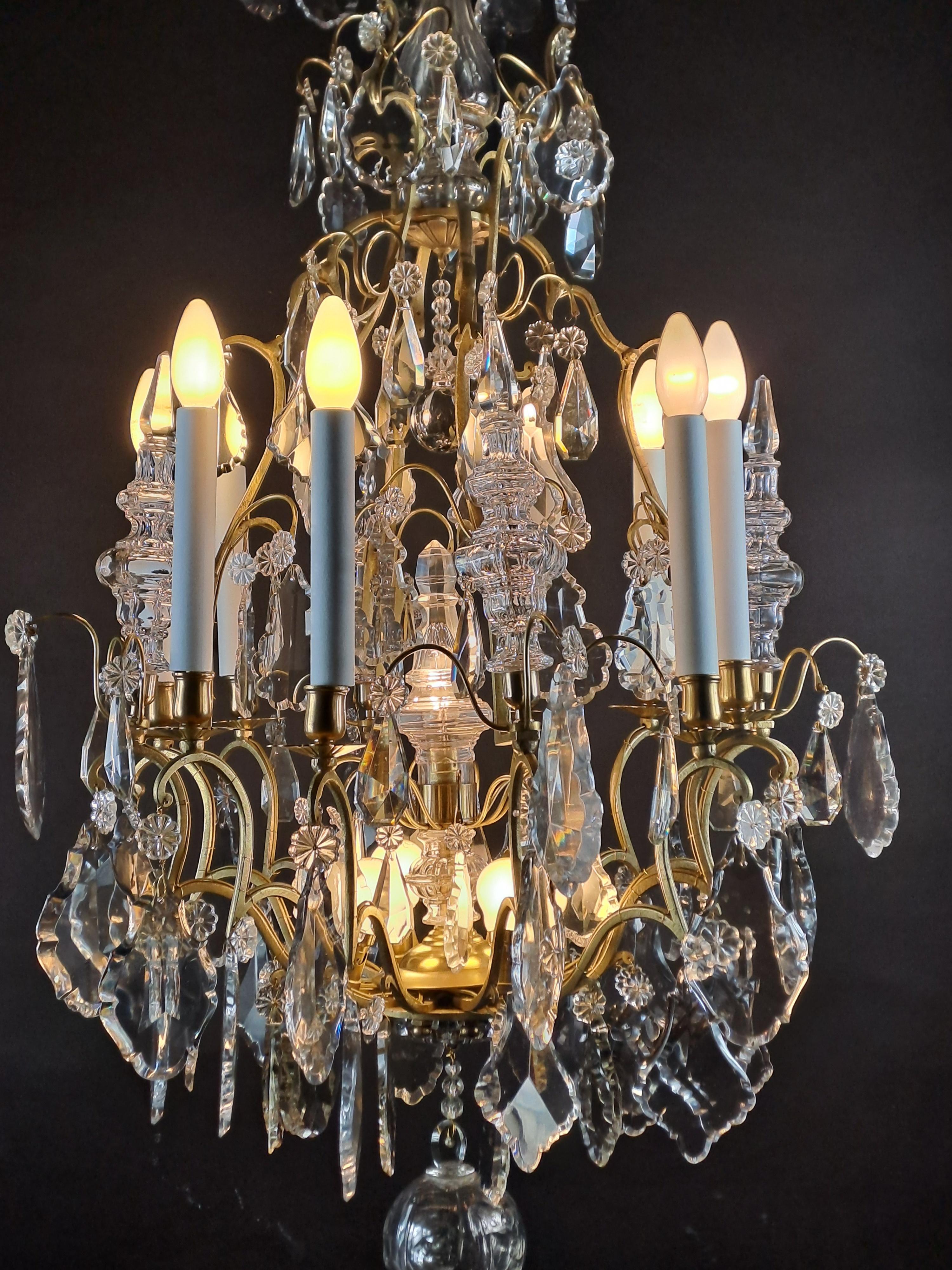 Large Chandelier In Gilt Bronze And Baccarat Crystal For Sale 3