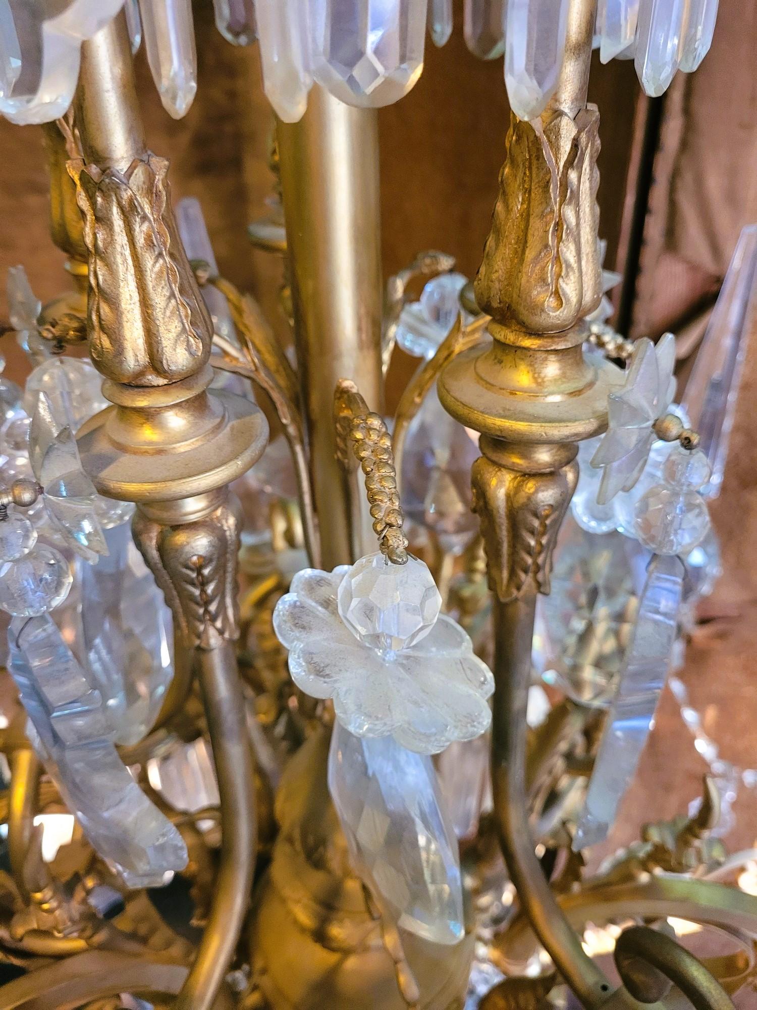 Large Chandelier In Gilt Bronze And Crystal, Napoleon III, Early 20th Century For Sale 3