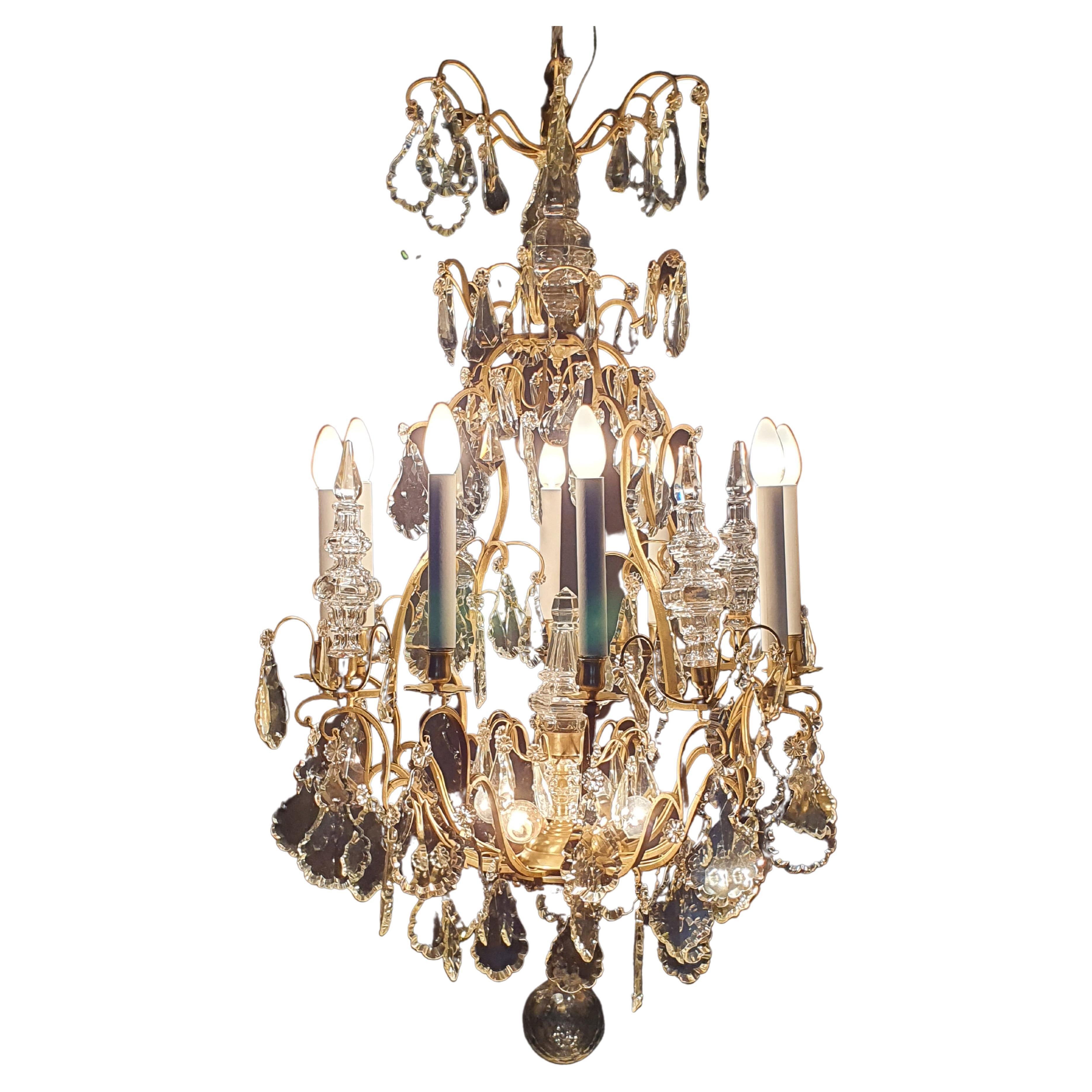  Grand lustre signé Baccarat en bronze doré et drapeau en cristal 