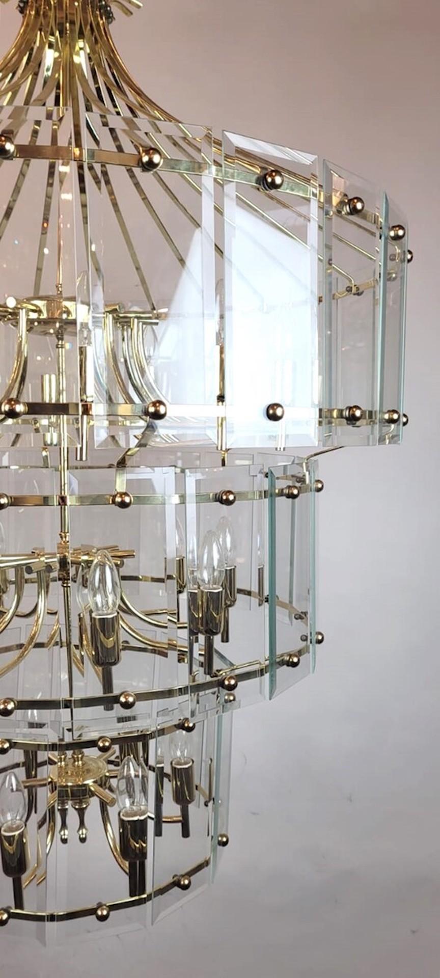 Grande lampadario con piastre di vetro smussate - 27 luci In condizioni buone in vendita a Brussels, BE