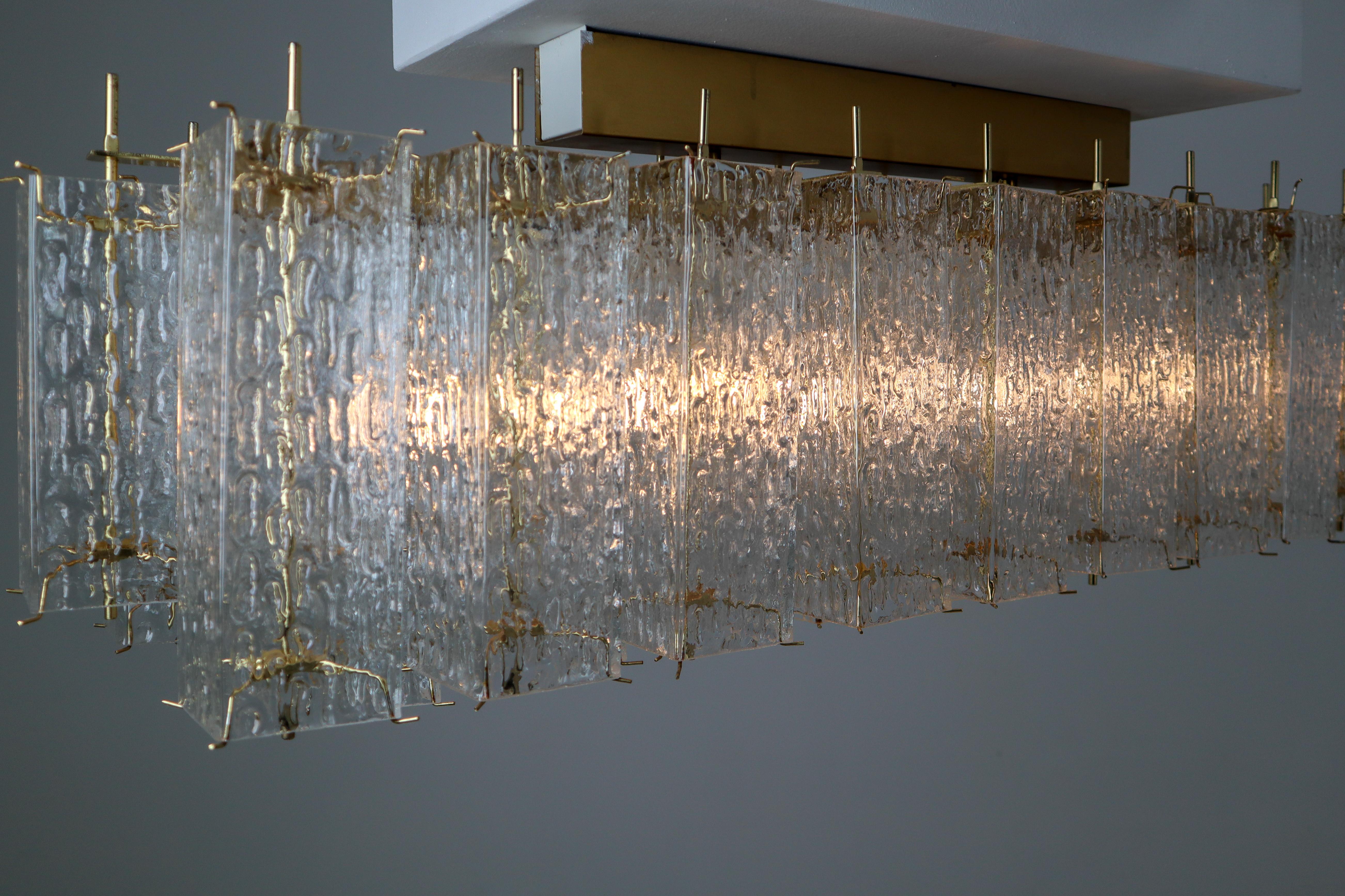 Large Chandelier with Twenty-Eight Structured Glass and Brass Frame, 1960s For Sale 1