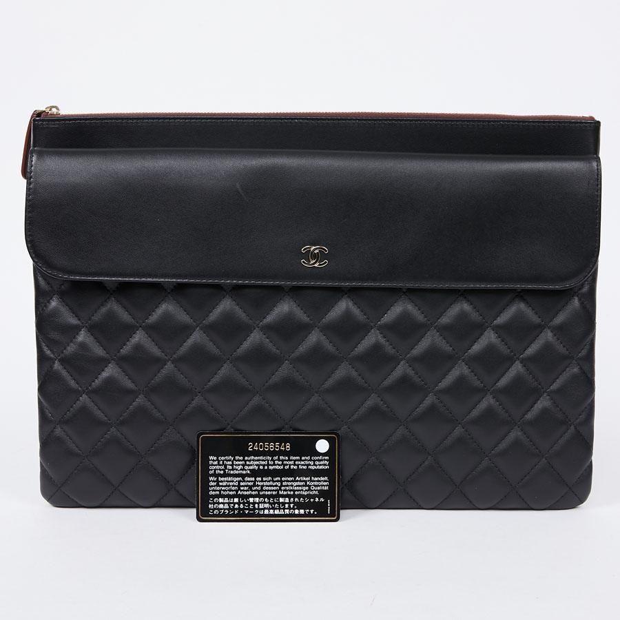 Women's or Men's Large CHANEL Black Quilted Leather Clutch