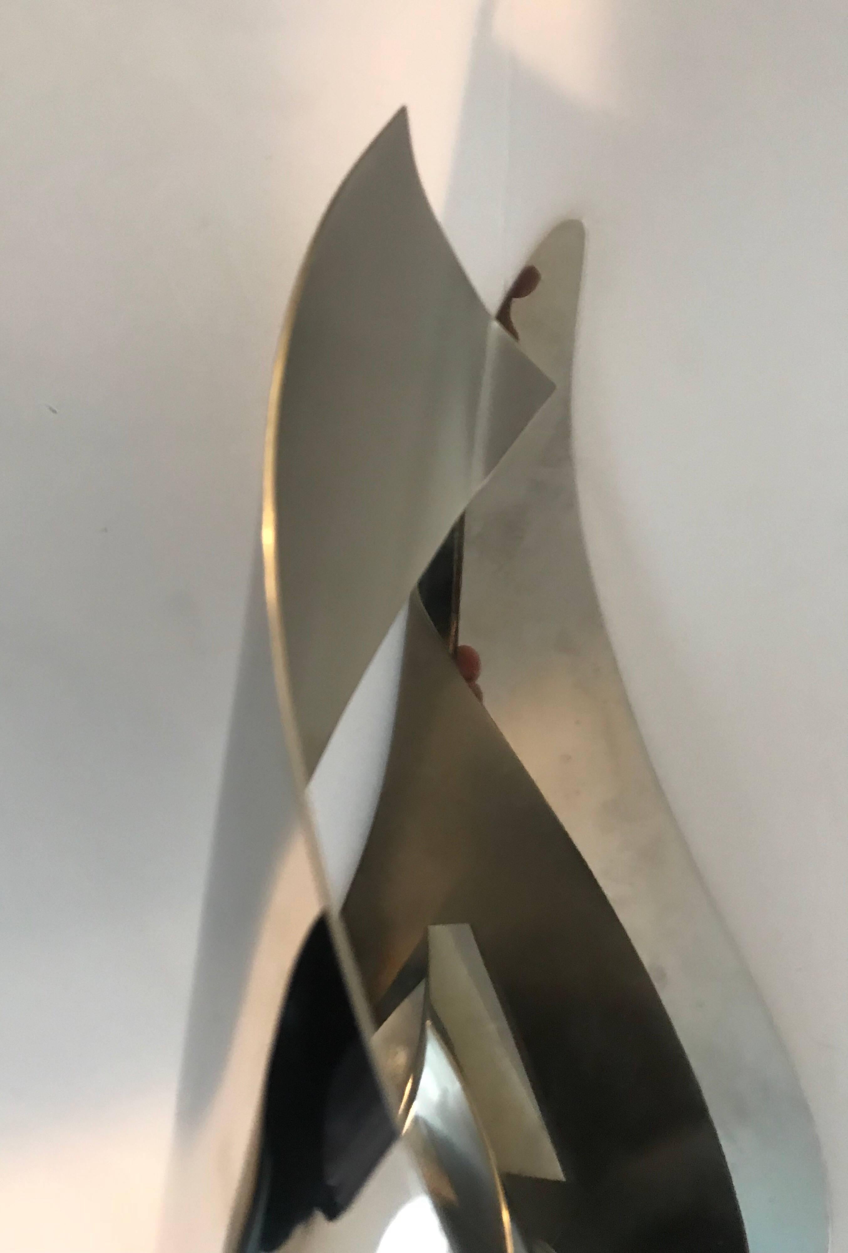 Fin du 20e siècle Grande applique murale flamboyante française Charles des années 1970 en vente