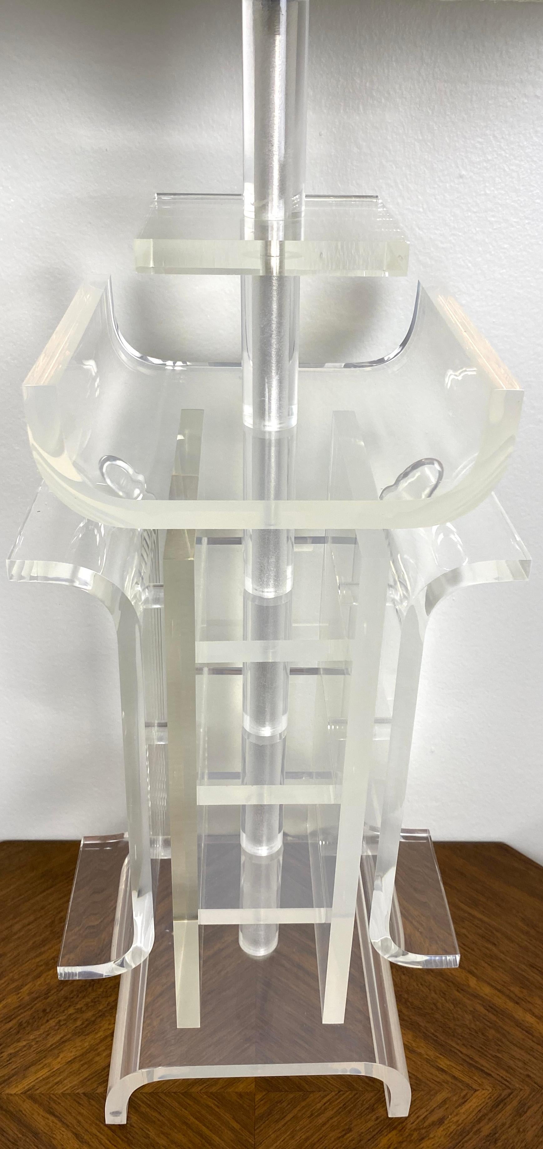 Charles Hollis Jones Lucite Table Lamp Japanese Inspired Design  In Good Condition For Sale In Miami, FL