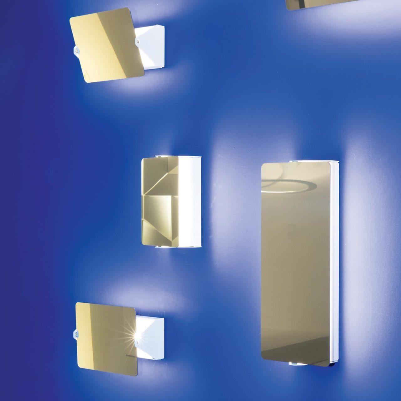 Large Charlotte Perriand 'Applique À Volet Pivotant Plié' Wall Light in Aluminum For Sale 8