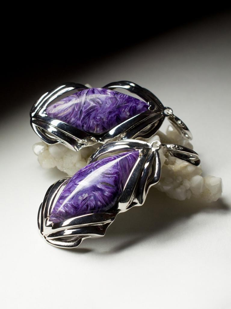 Orecchini grandi di Charoite Cabochon viola Gemma naturale Regalo di nozze amica arte in vendita 1