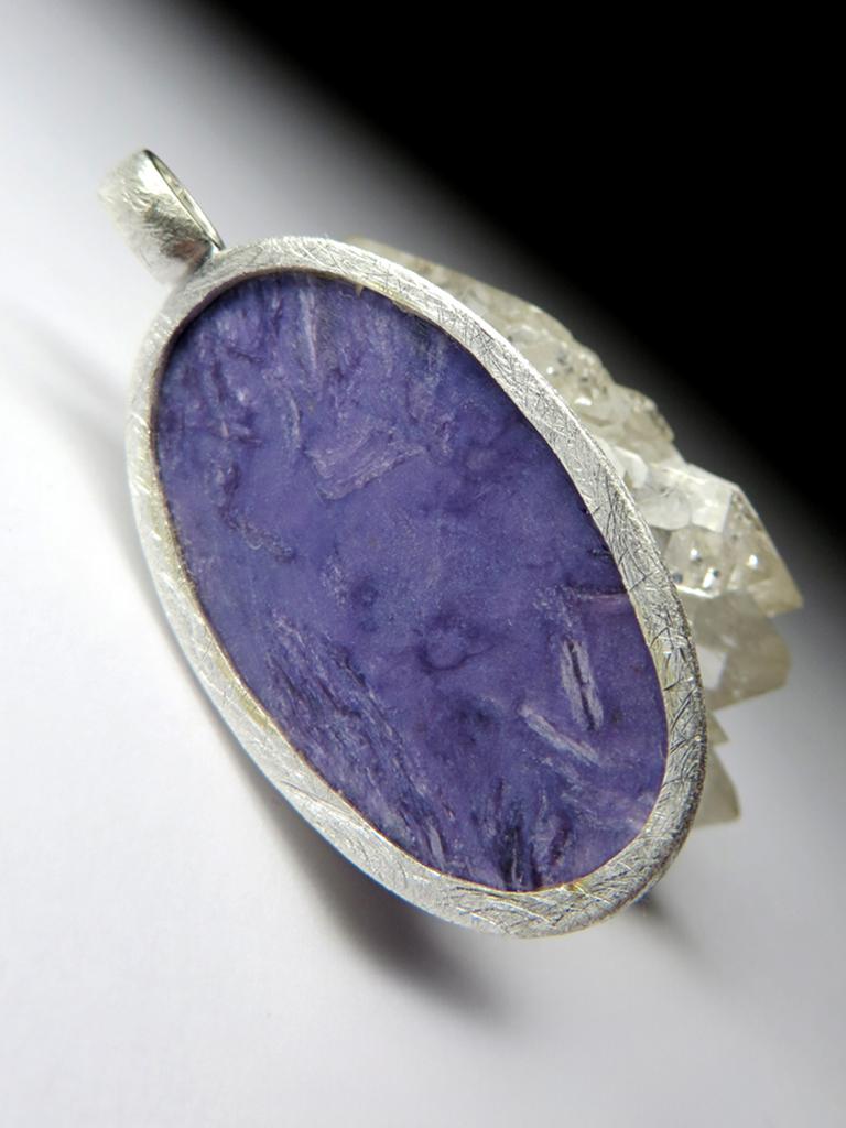 da uomo o donna Grande ciondolo in argento graffiato Charoite Regalo in stile magico Gemma cosmica viola in vendita
