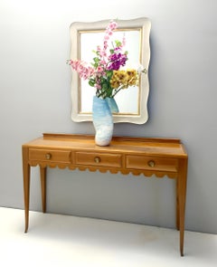 Consola grande de madera de cerezo de Paolo Buffa con tres cajones y tapa de cristal